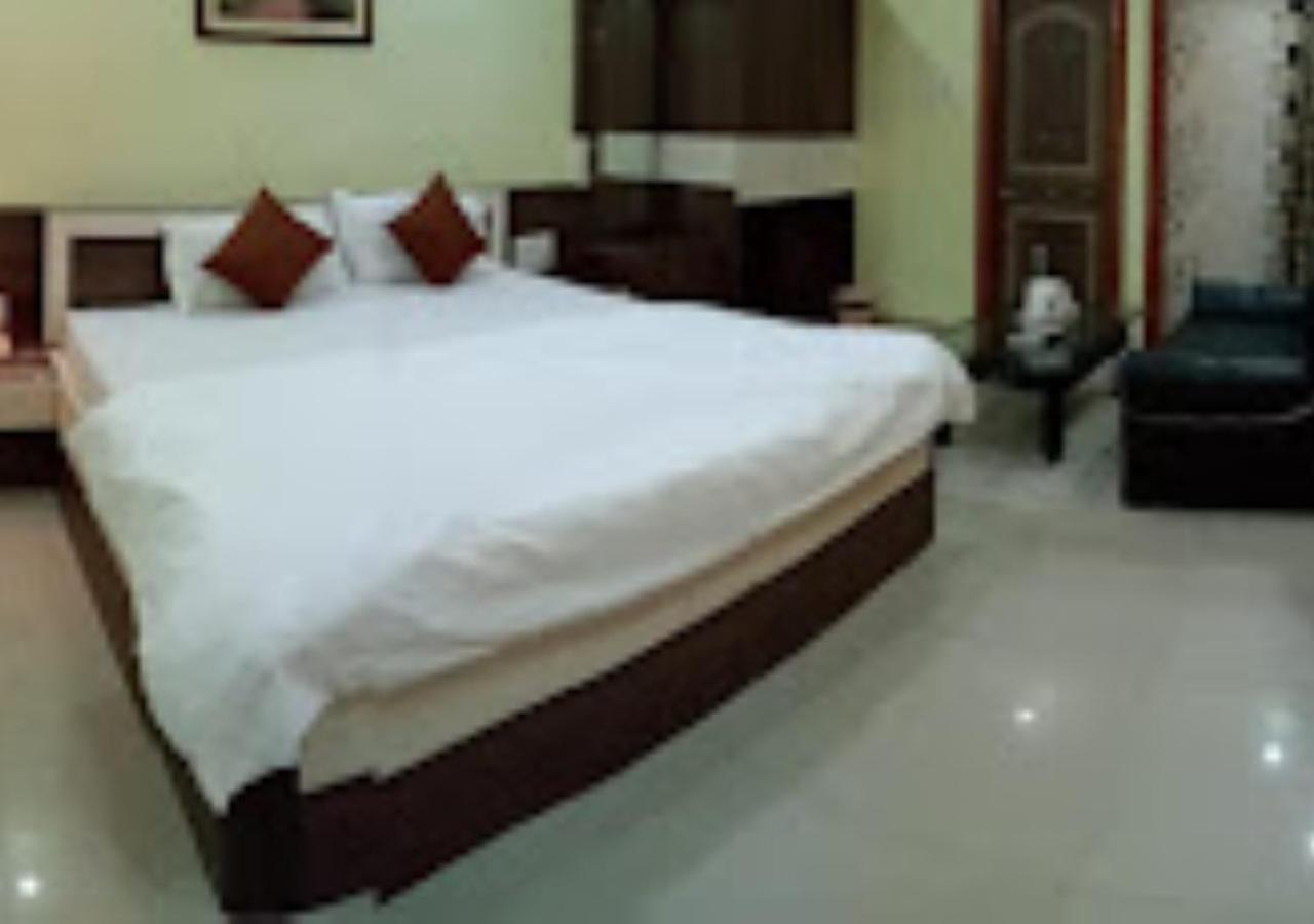 Hotel Gitanjali Malda