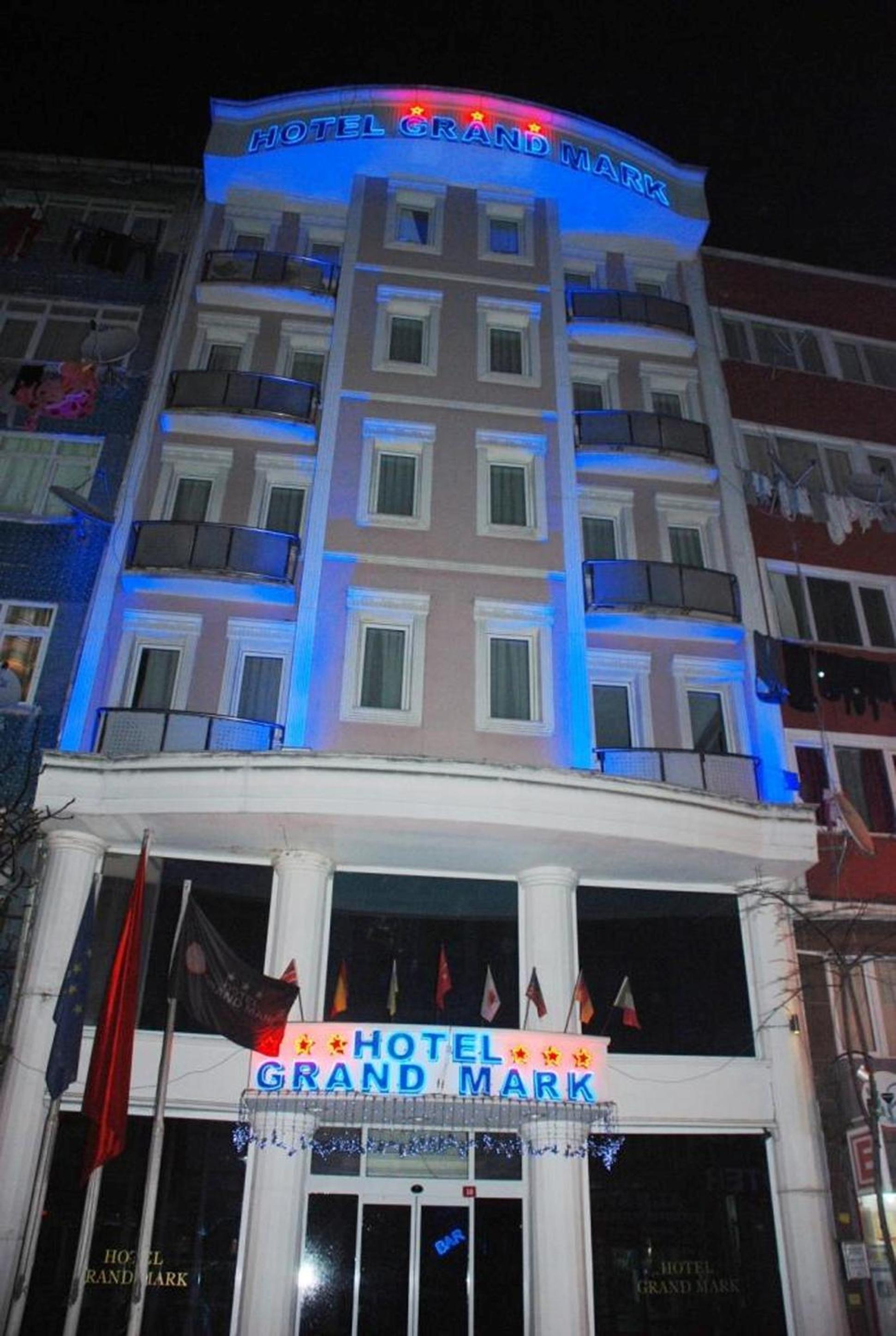 Hotel Grand Mark