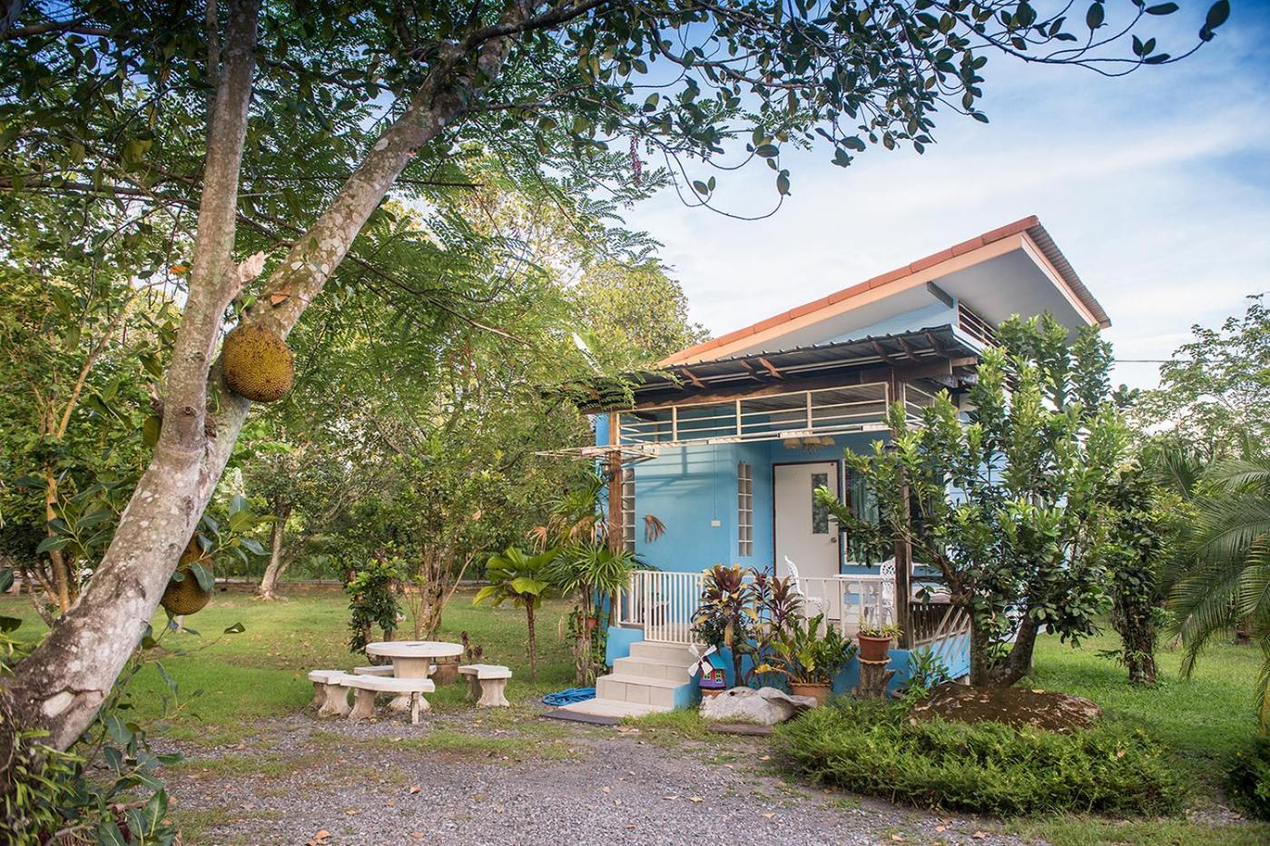 Poomvarin Resort