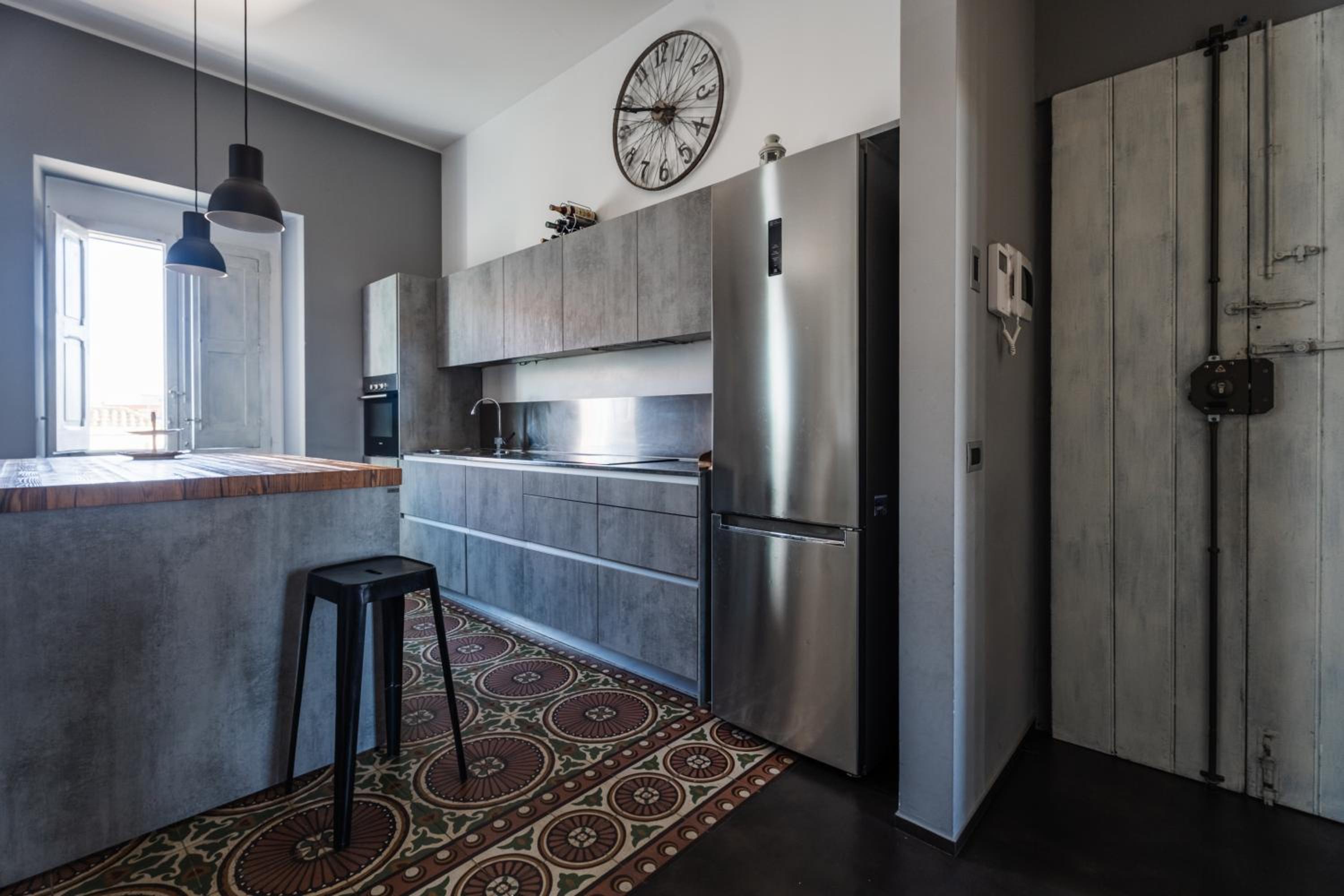 Plaza Apartment photo 4