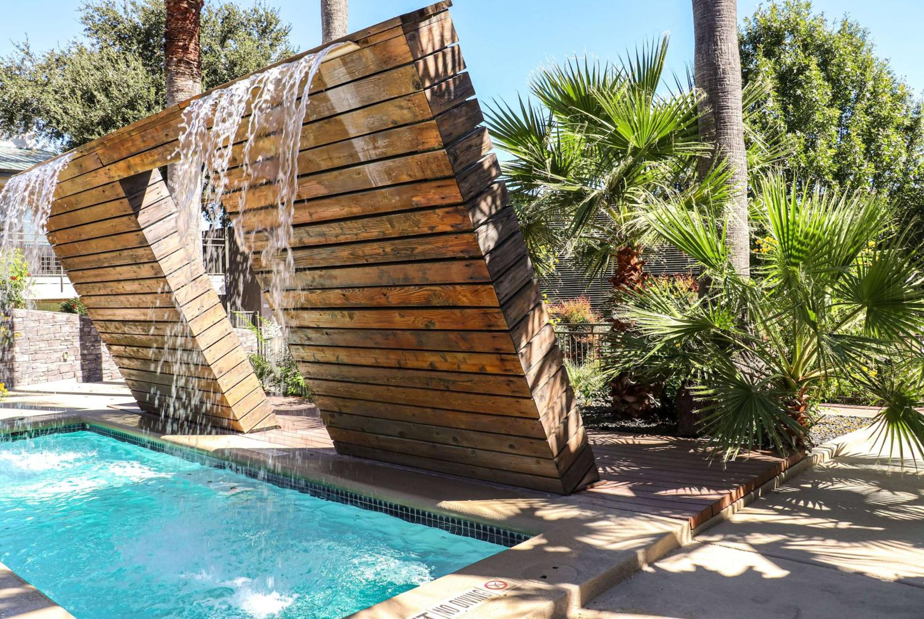 Del Rio Vacations - Ramada by Wyndham Del Rio - Property Image 11