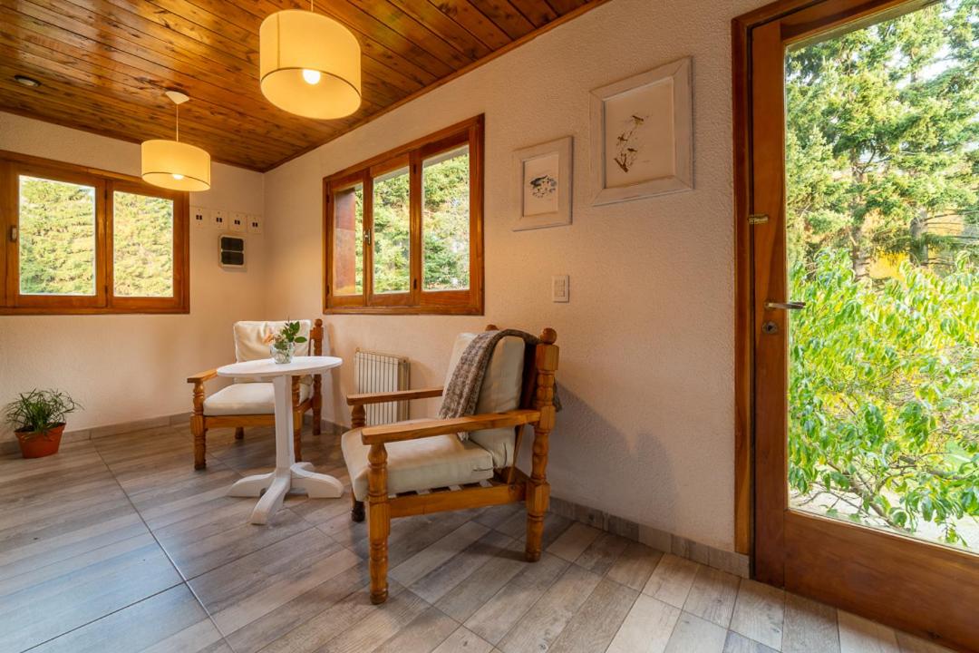 Cabañas y Hosteria Aldea Los Huemules