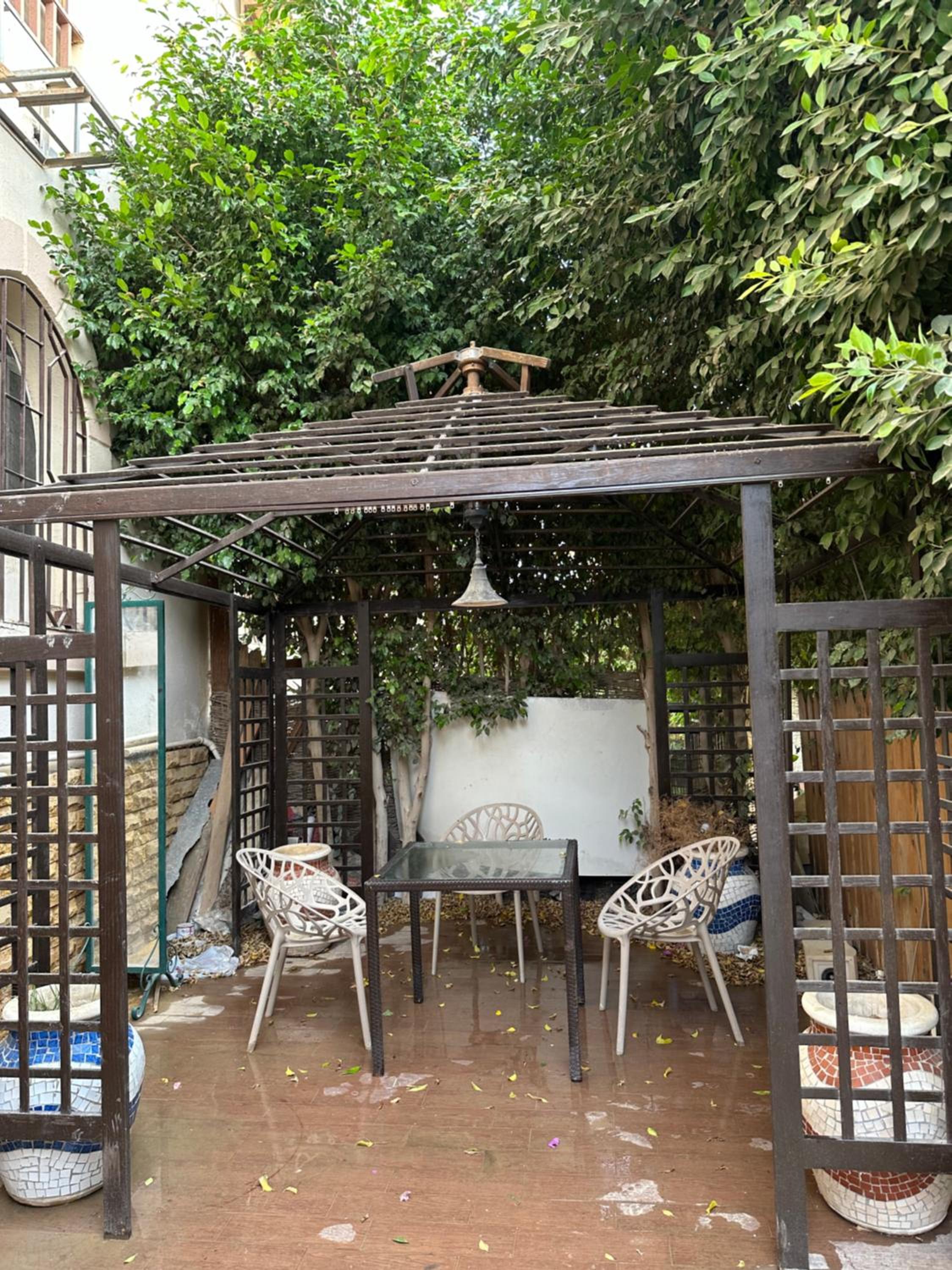 One room apartment with Garden Rehab city