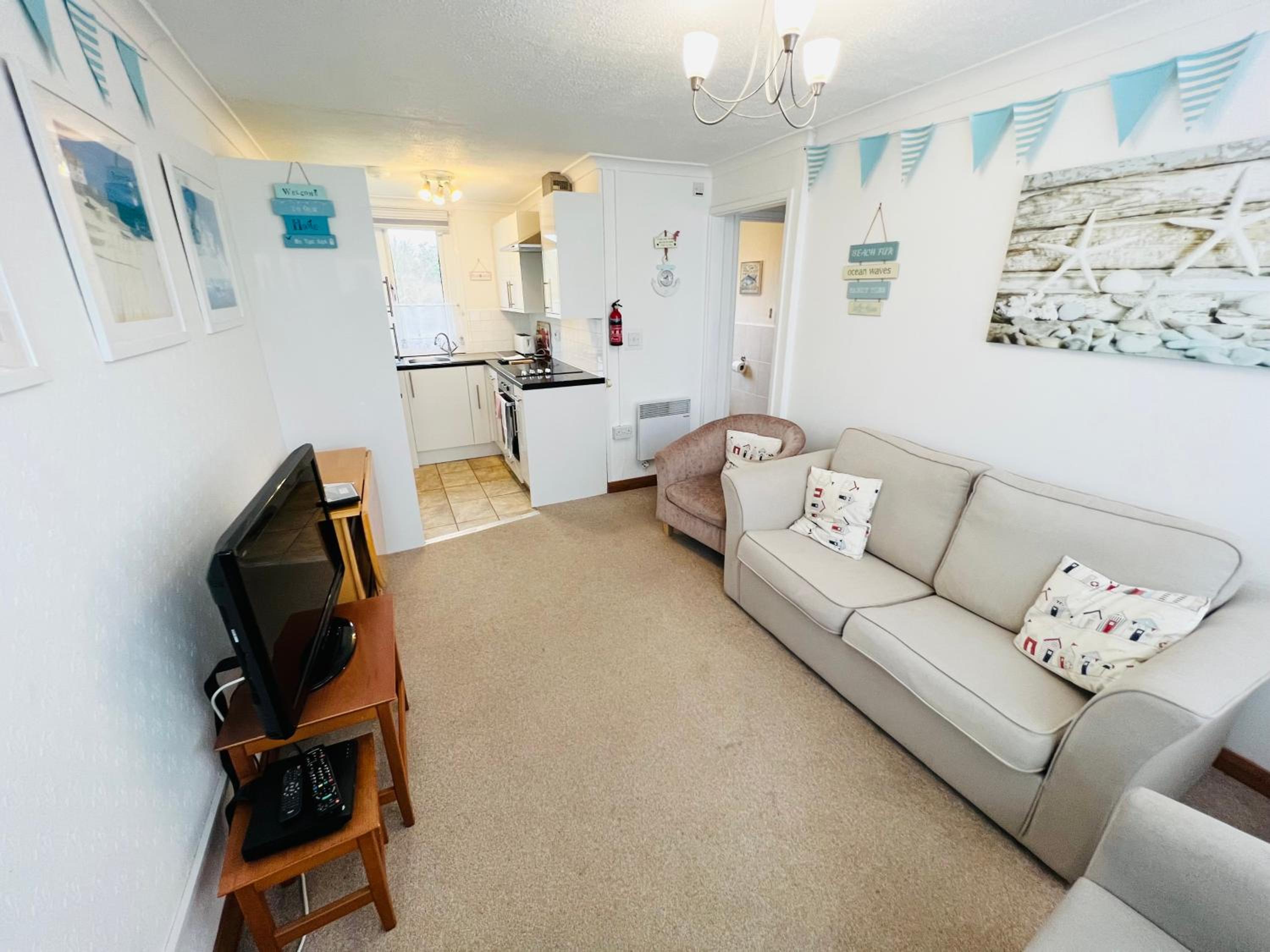 2 Bedroom Chalet SB11, Sandown Bay, Dog Friendly view 2