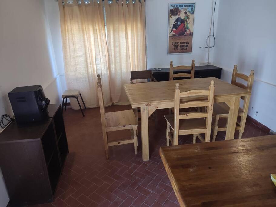 Amplia casa familiar en zona céntrica de Mercedes