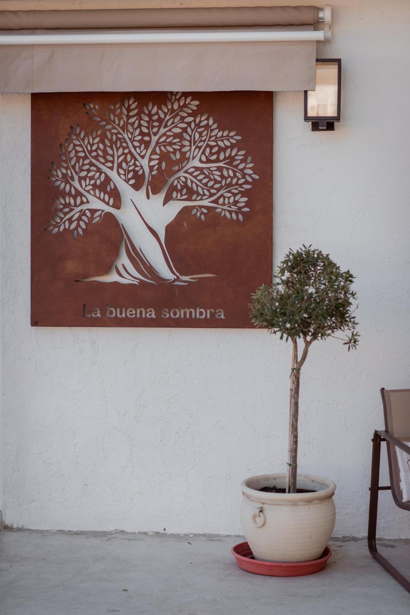La Buena Sombra