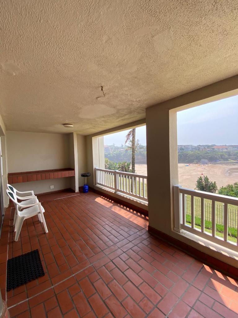 Beachfront Holiday Apartment Laguna La Crete 38 view 4
