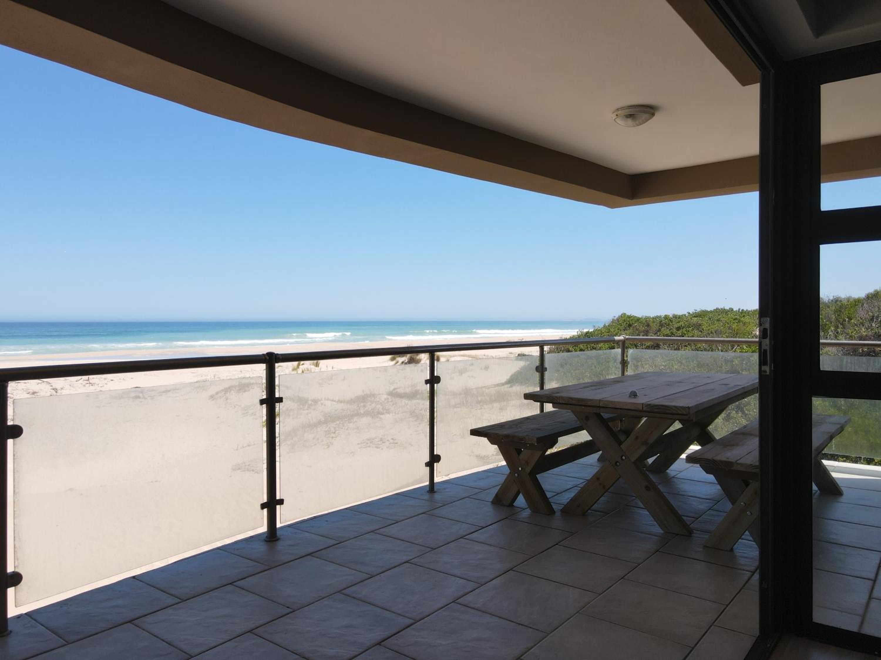 Paradise Beachfront Apartment