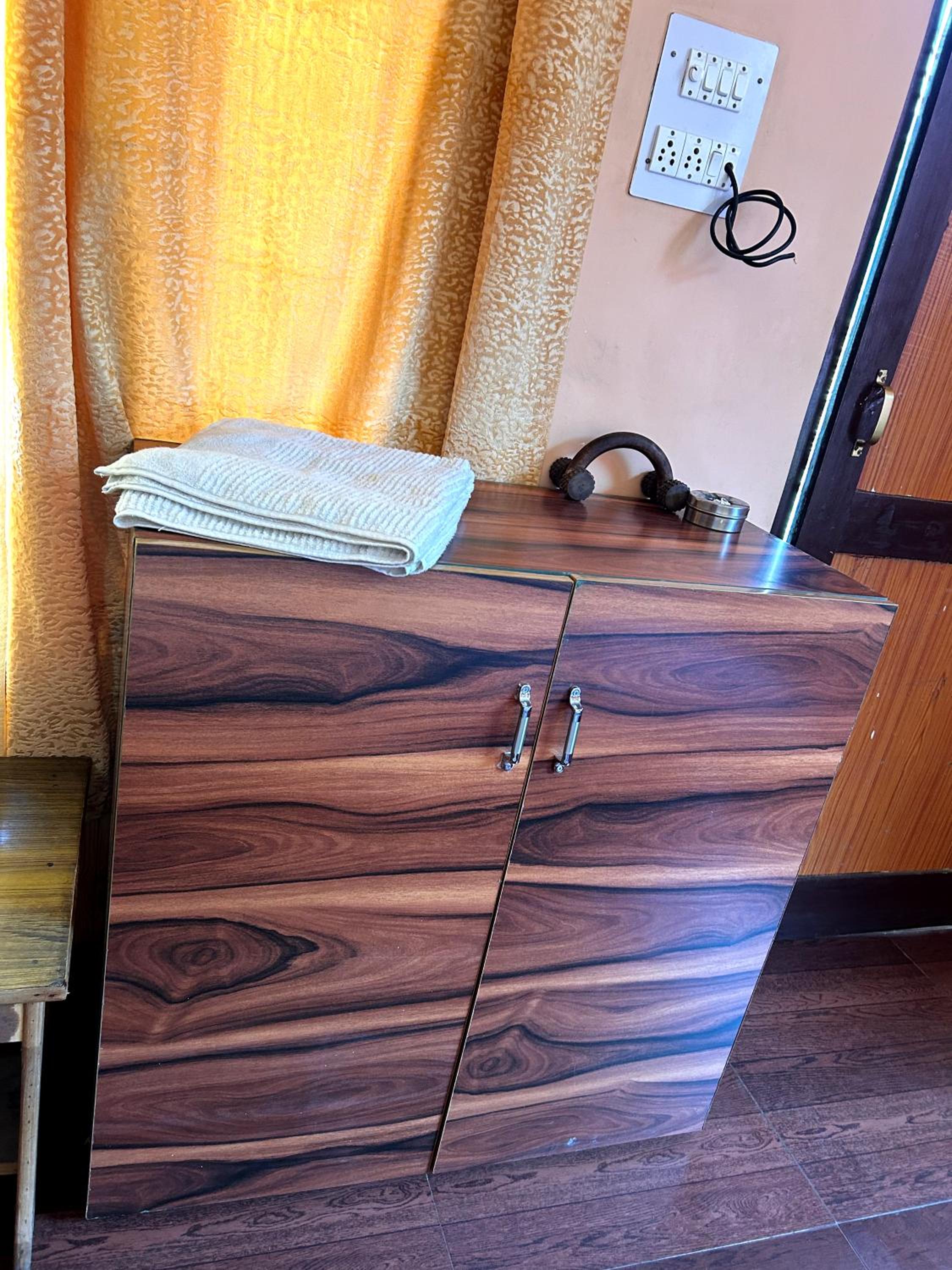त्रिnity homestay