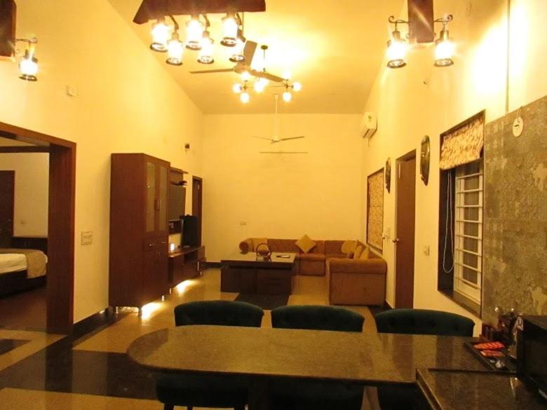Shine 9 Villa view 4