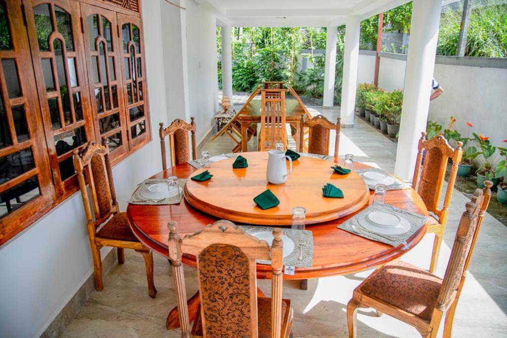 Healand Holiday Bungalow and Restaurant