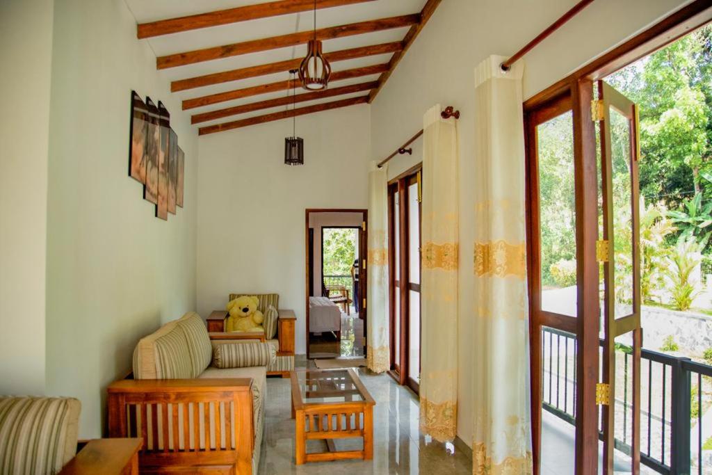 Healand Holiday Bungalow and Restaurant