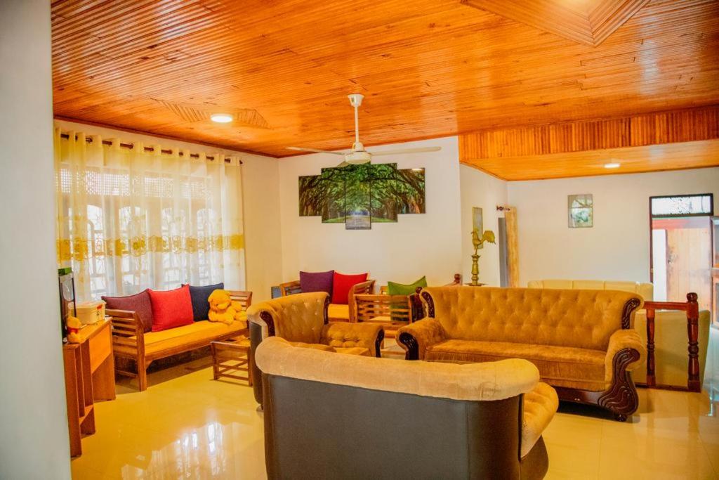 Healand Holiday Bungalow and Restaurant
