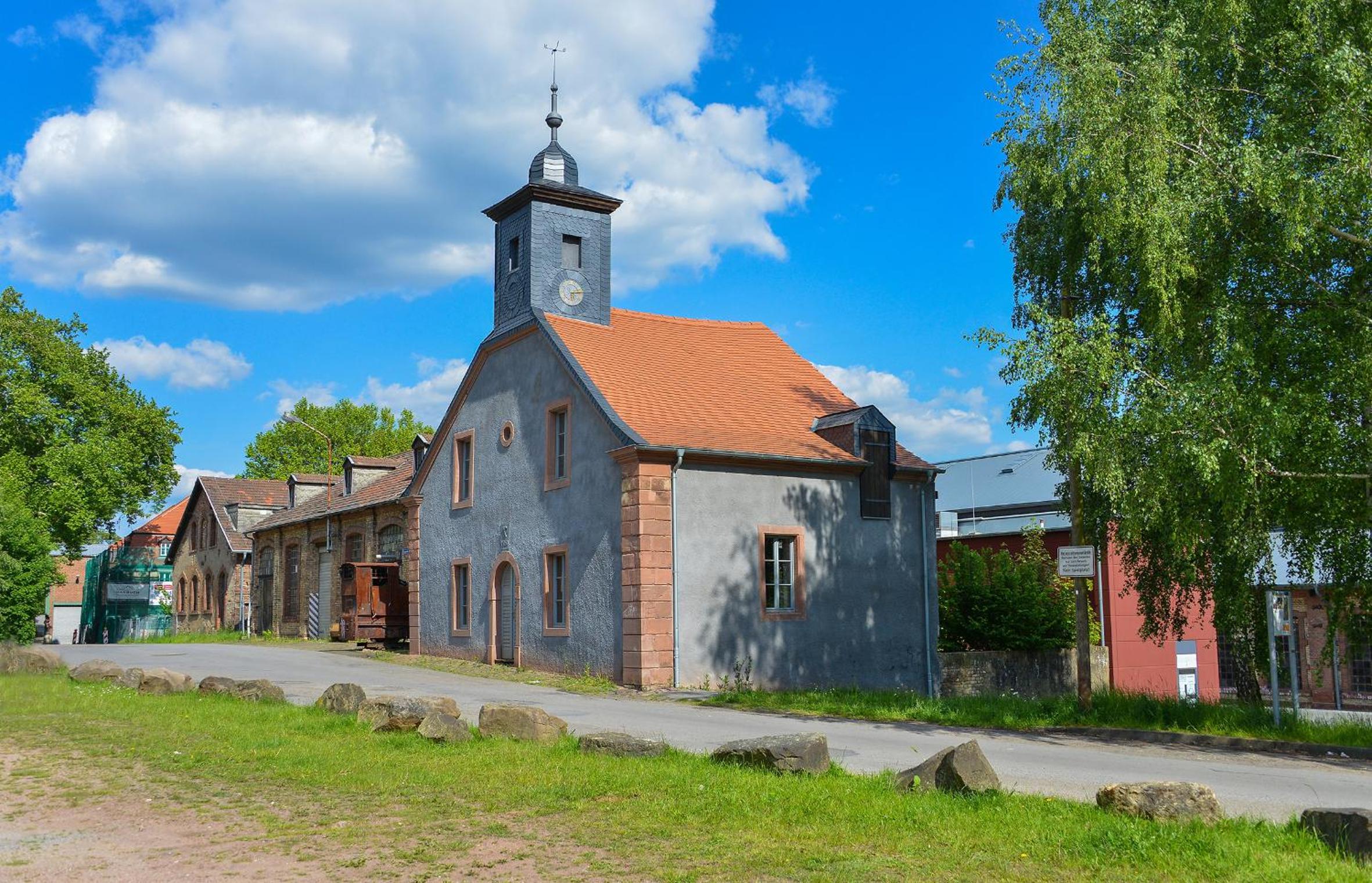 Hennen-Nest - Nähe CISPA St Ingbert und Augenklinik Sulzbach
