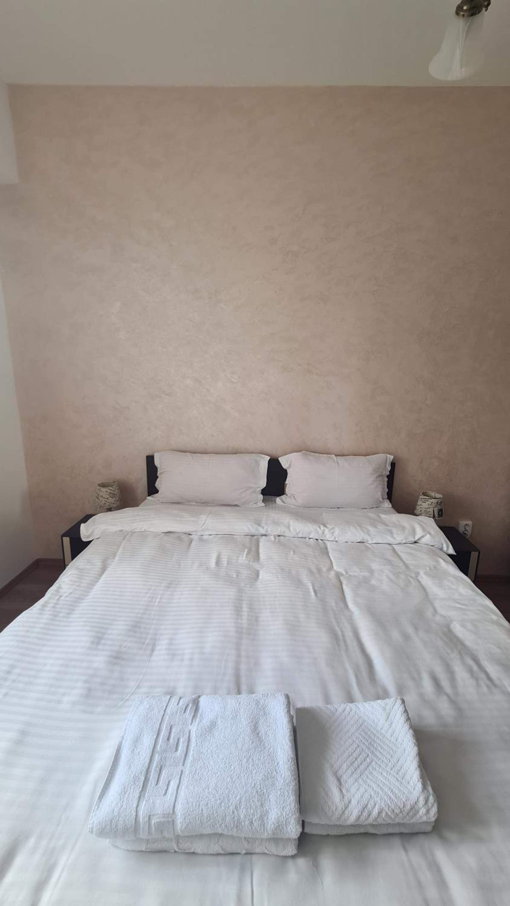 Perfect Stay -free underground parking place, free late check-out view 5