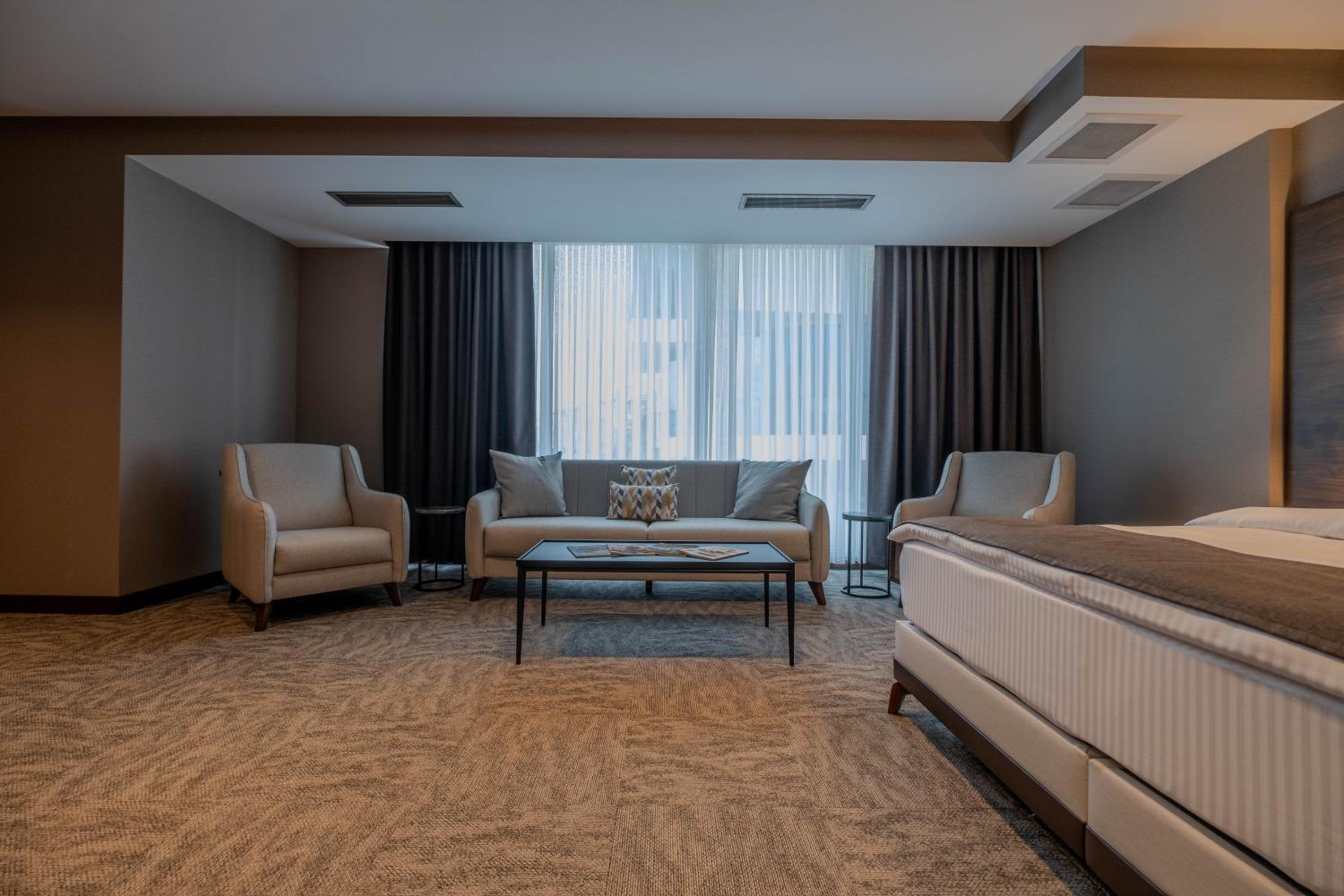 B'İSTANBUL OTEL - Image 32