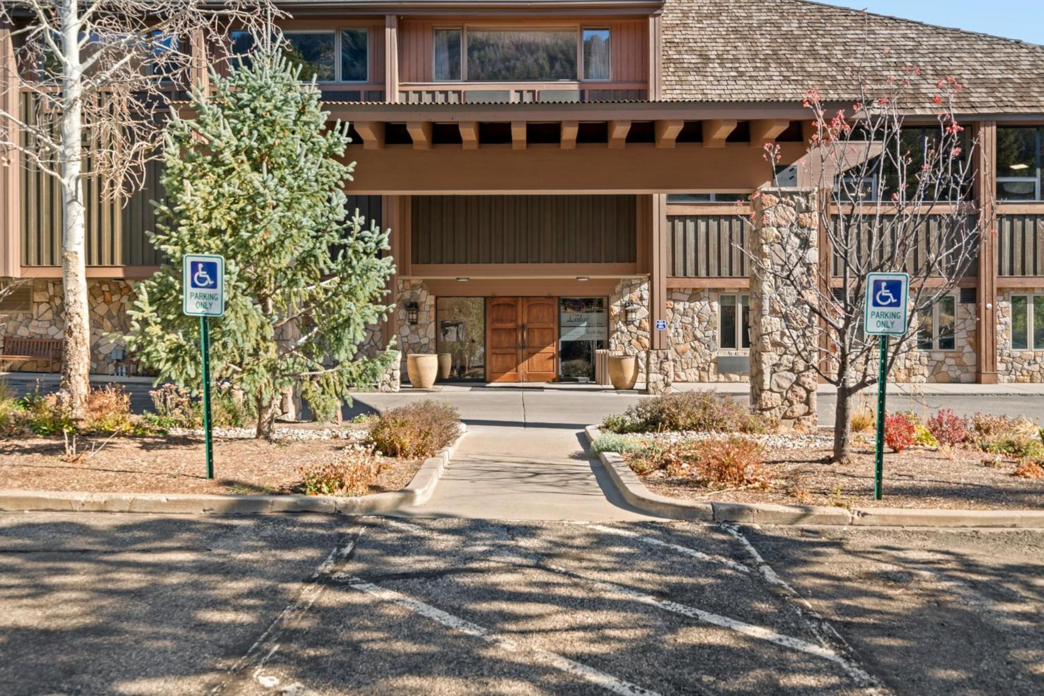 Hotel NEW Tamarron Lodge unit-amazing views and 10 miles to Purgatory!