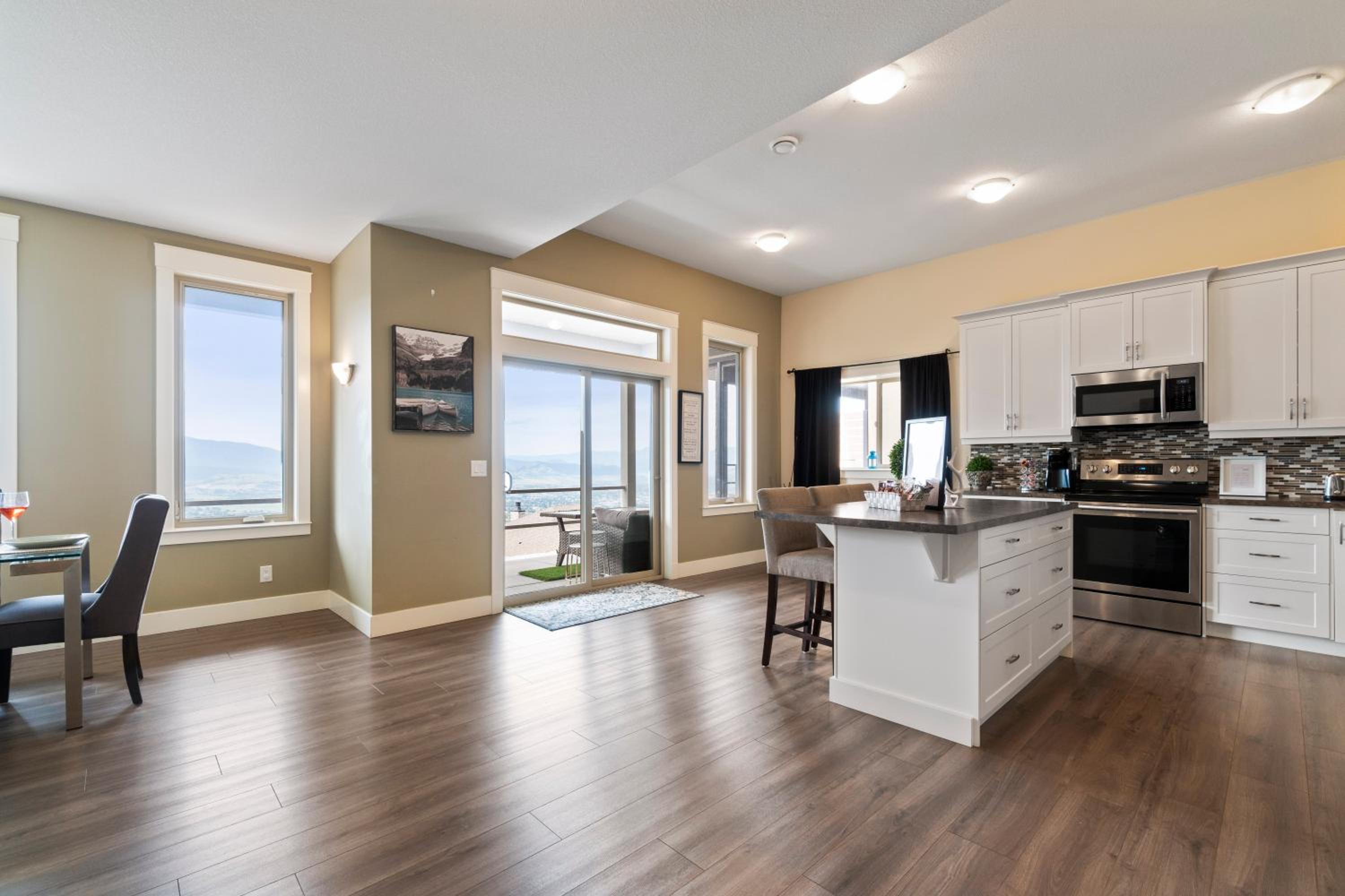 Stunning 5 bed house on Silver Star mountain
