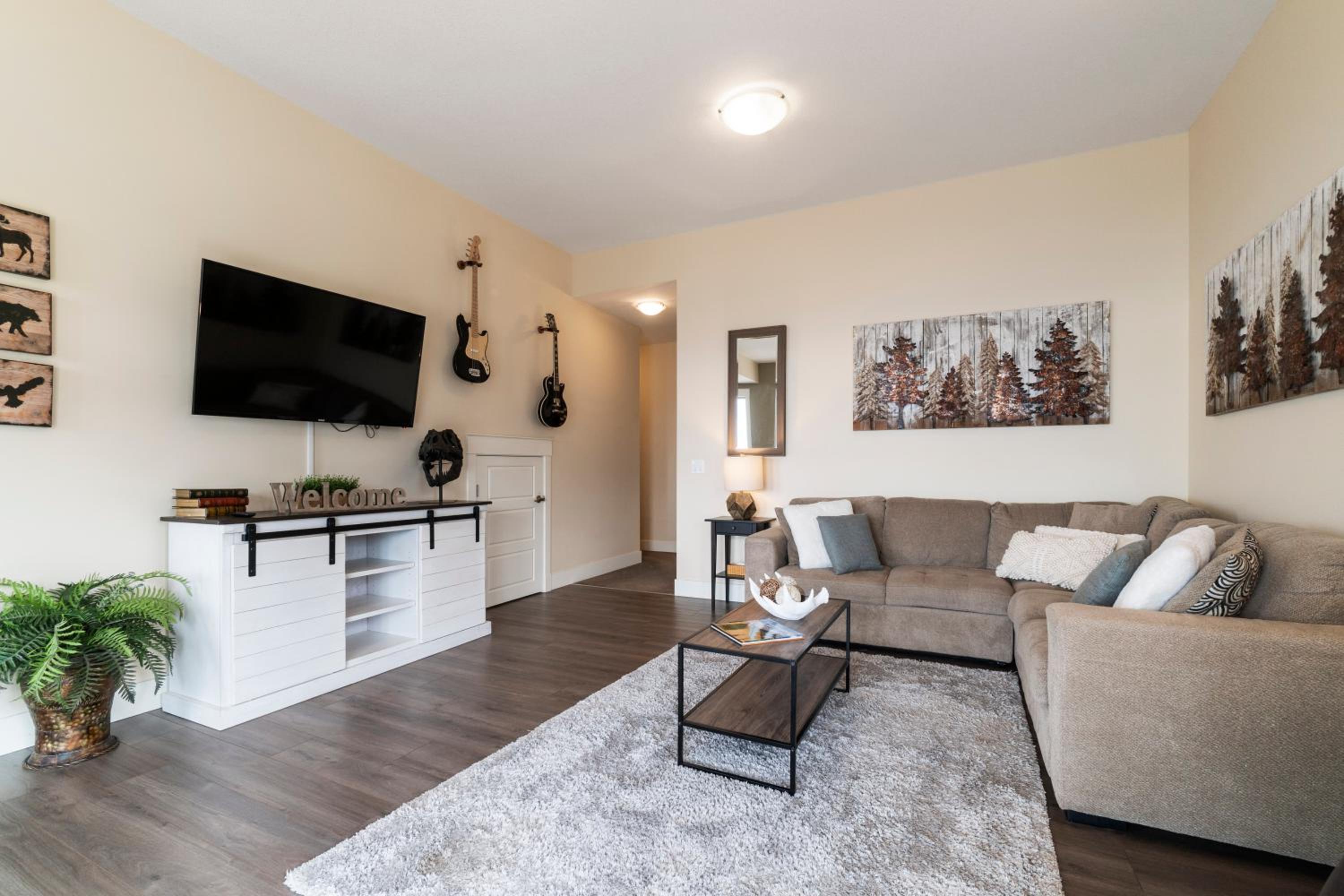 Stunning 5 bed house on Silver Star mountain