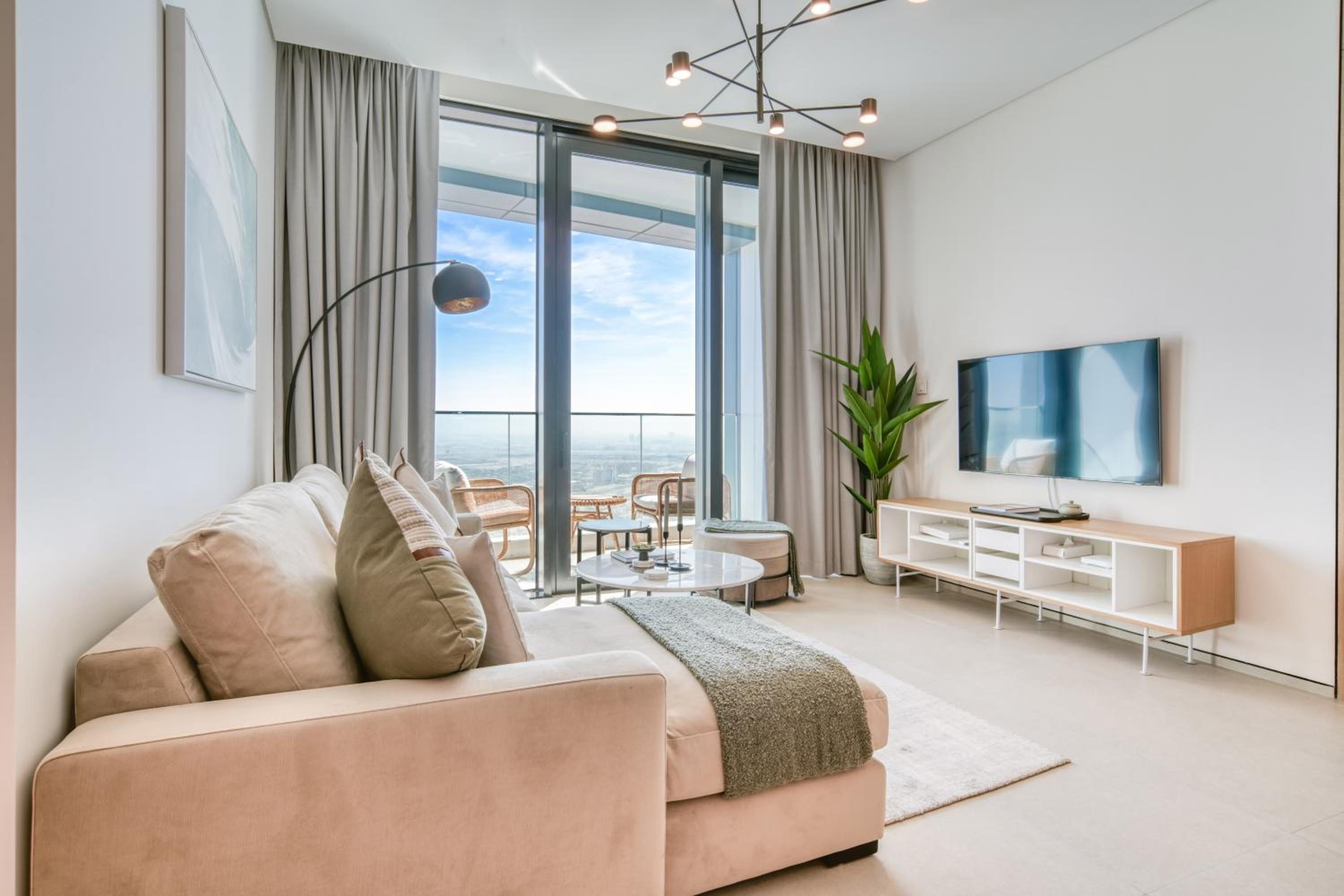 Address JBR Marina Views, Address Beach Resort Residence, Dubai Marina - Mint Stay