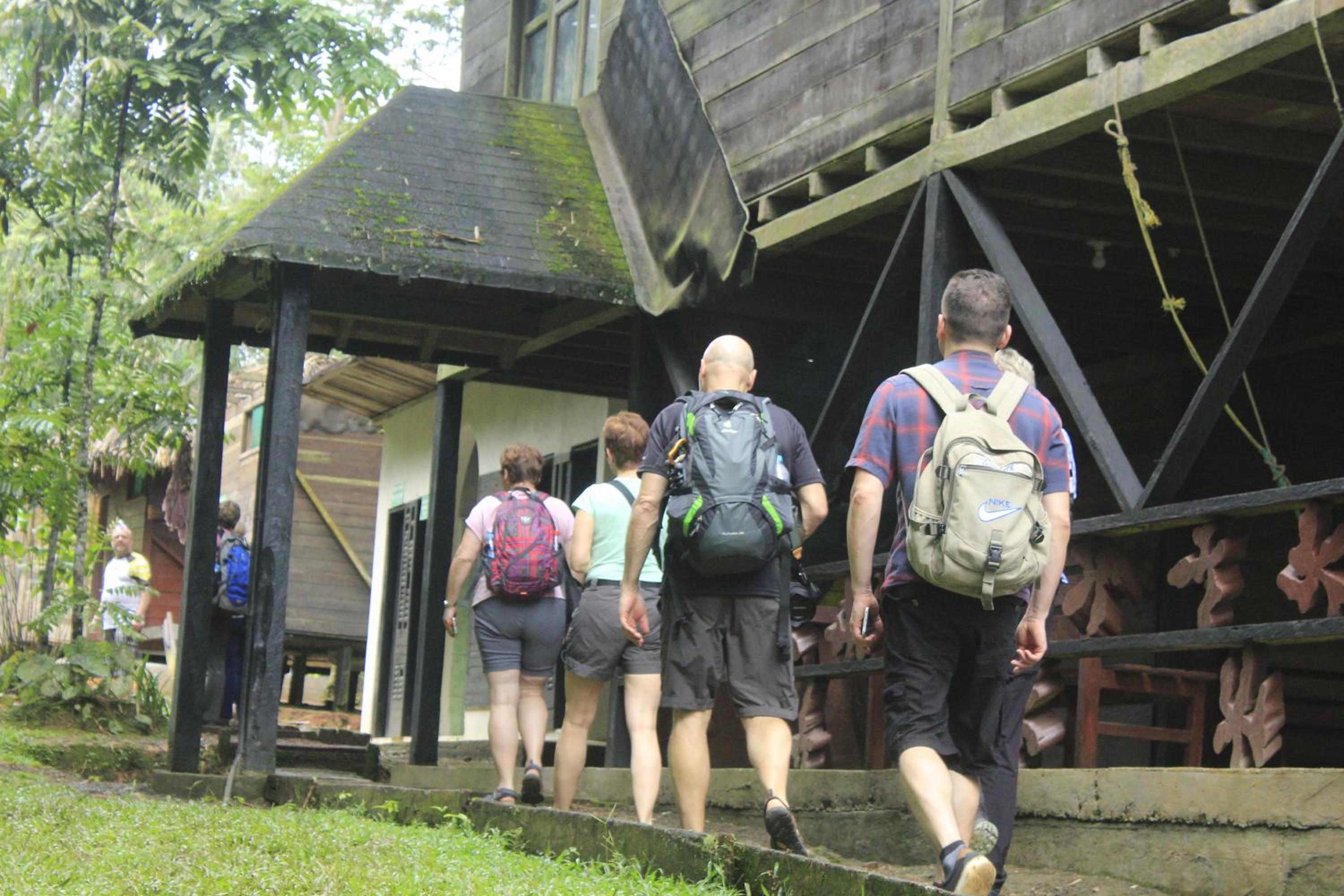 Shayari Lodge