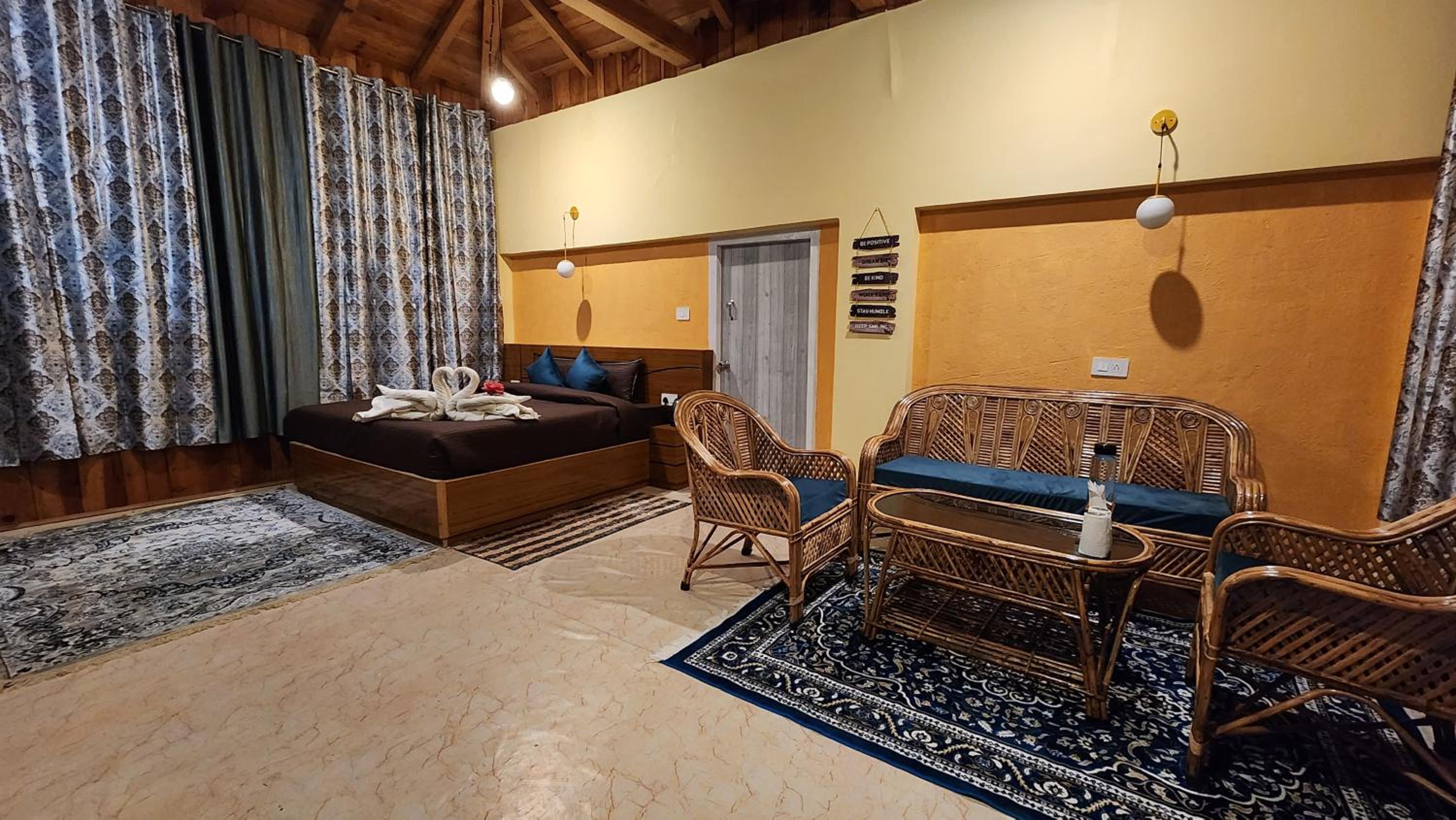 Neelkanth Retreat Mukteshwar