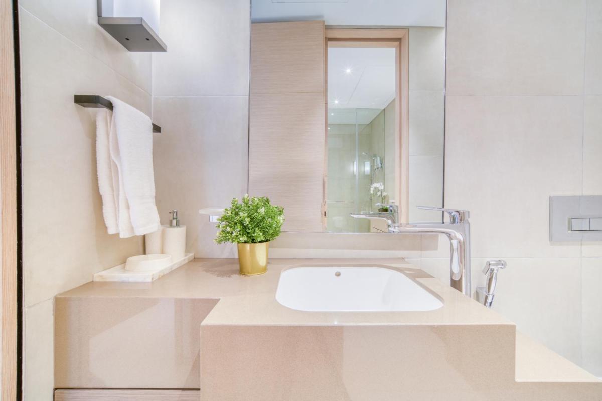 Address JBR Sea View, Jumeirah Beach Residence, Dubai Marina - Mint Stay