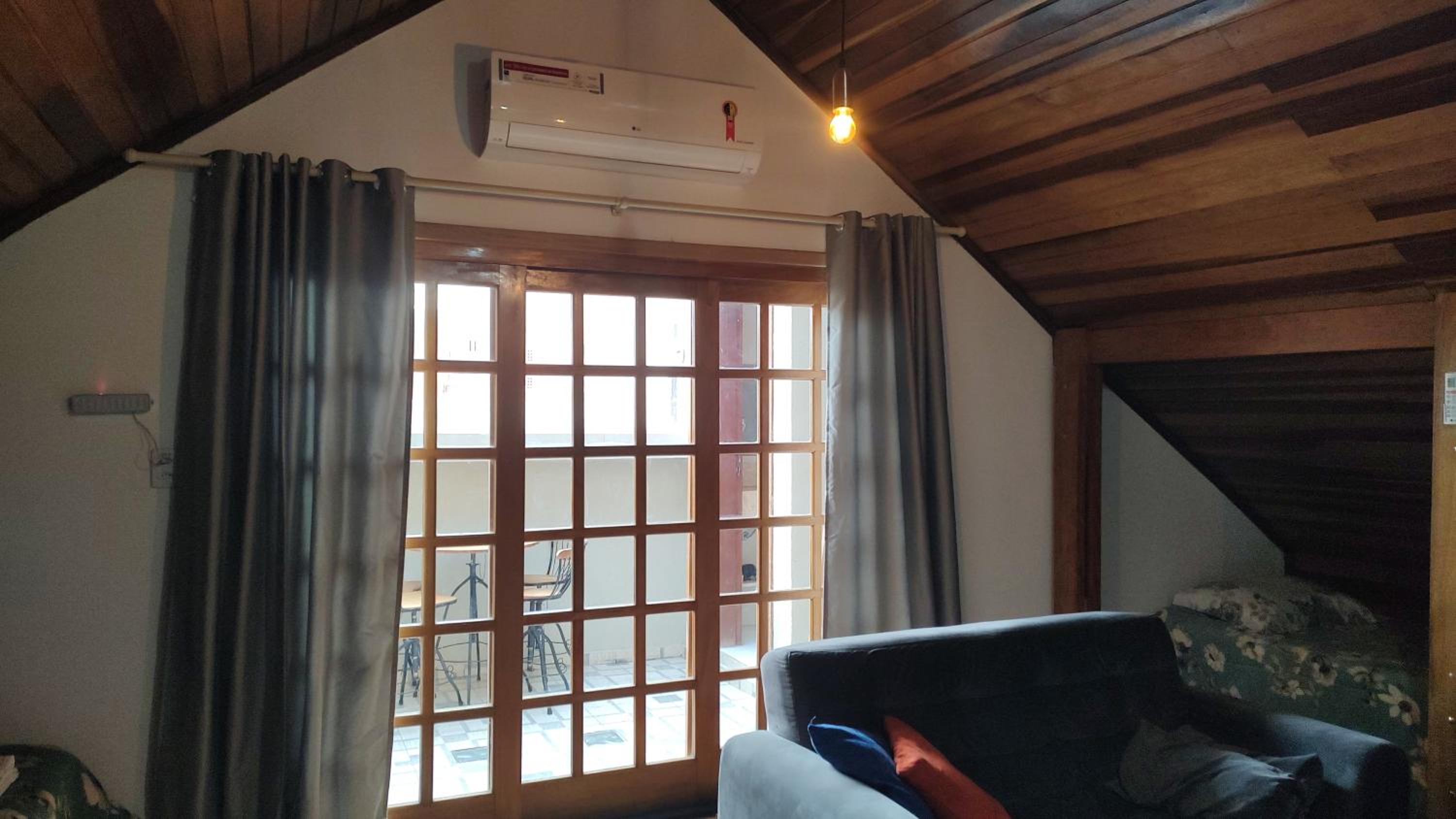 Quarto Chalé aconchegante em Casa da Família Anton próximo ao aeroporto view 4