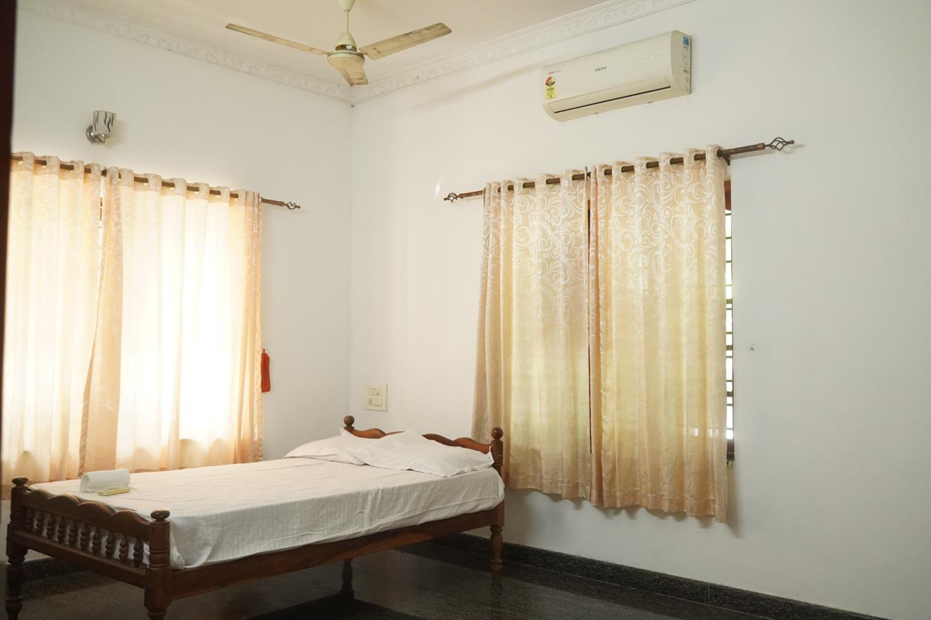 Joby homestay Kadamakudy view 3