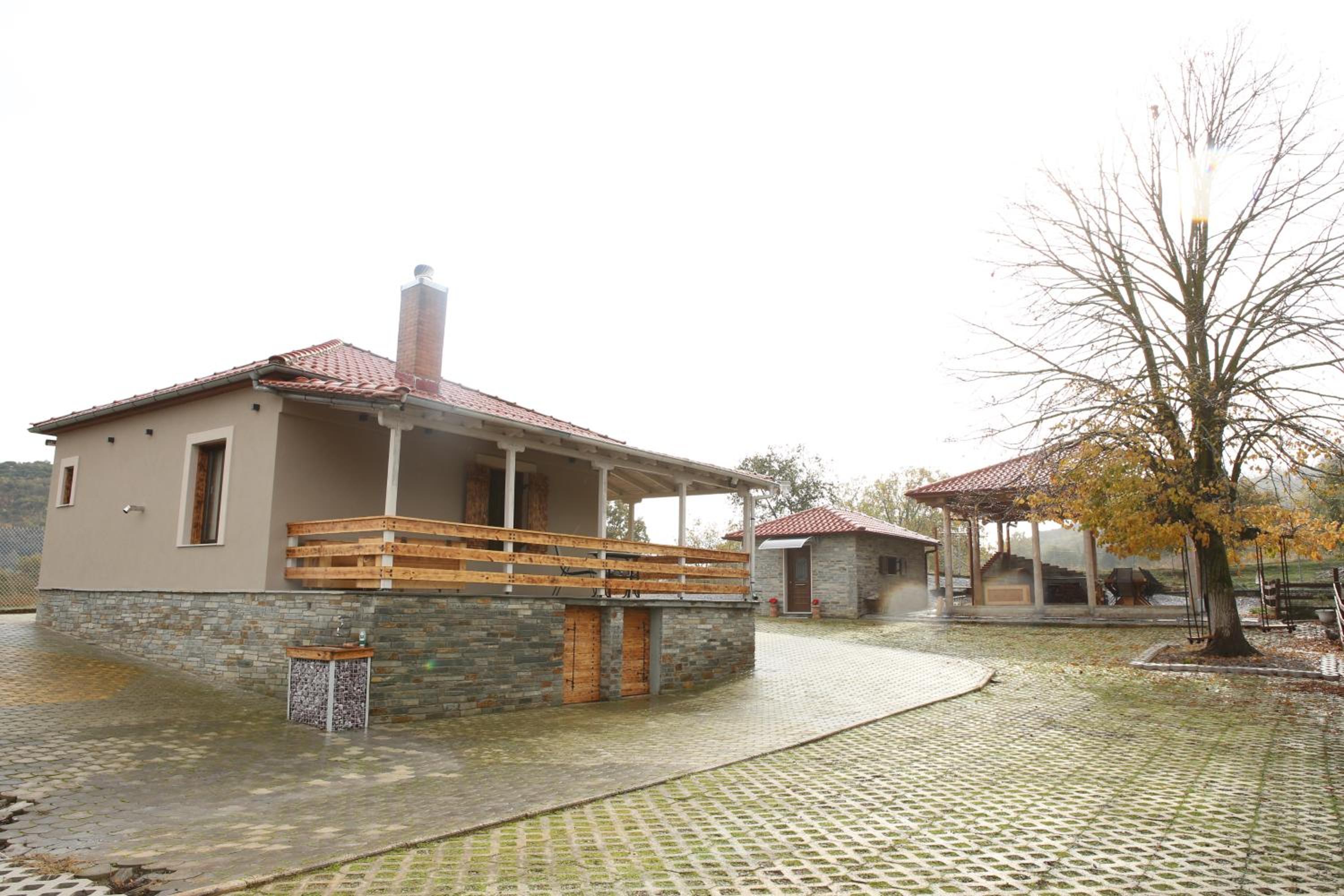 HEAVEN HOUSE photo 2