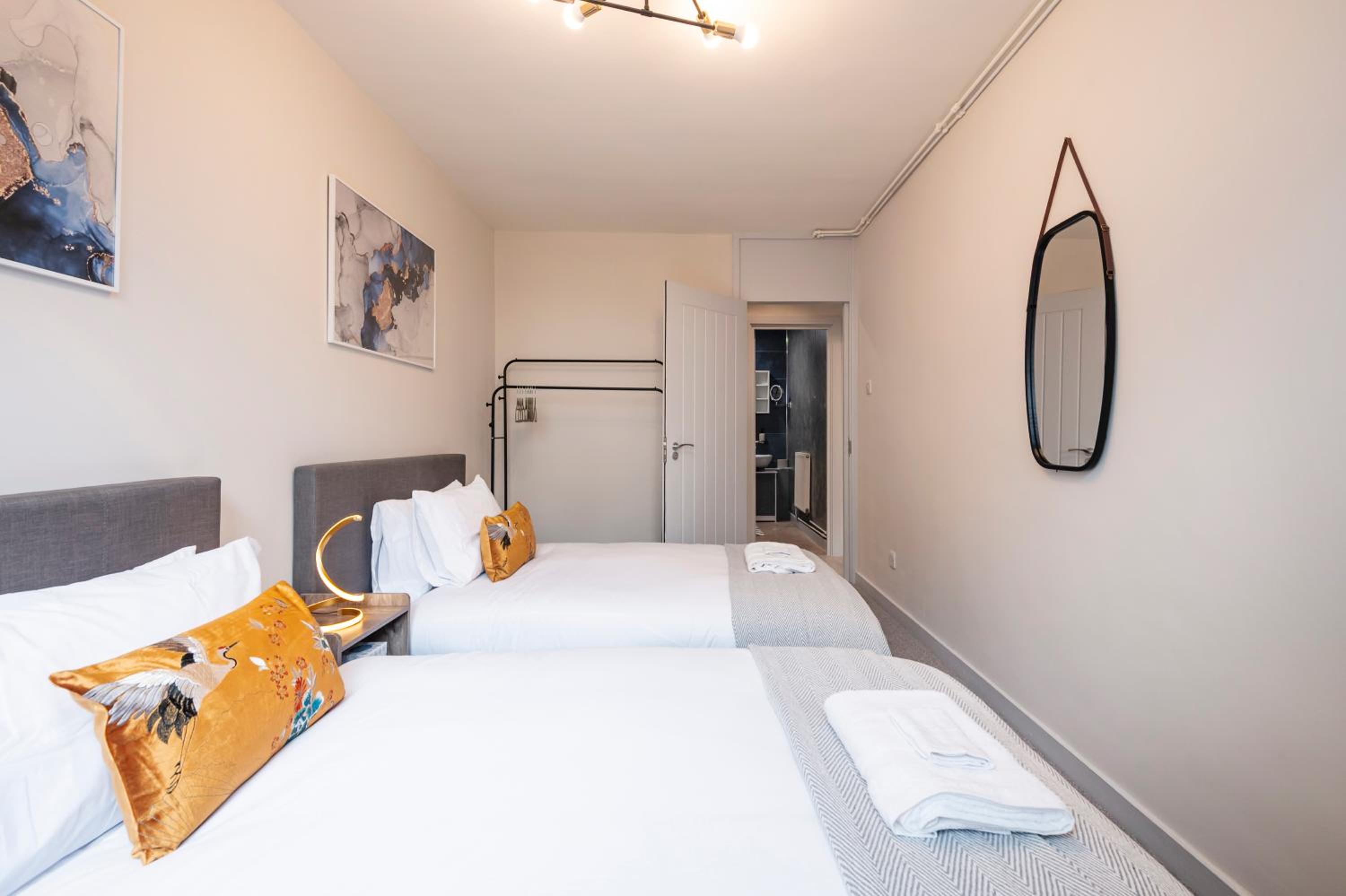 Lovely 4 bedroom flat in Wandsworth- London