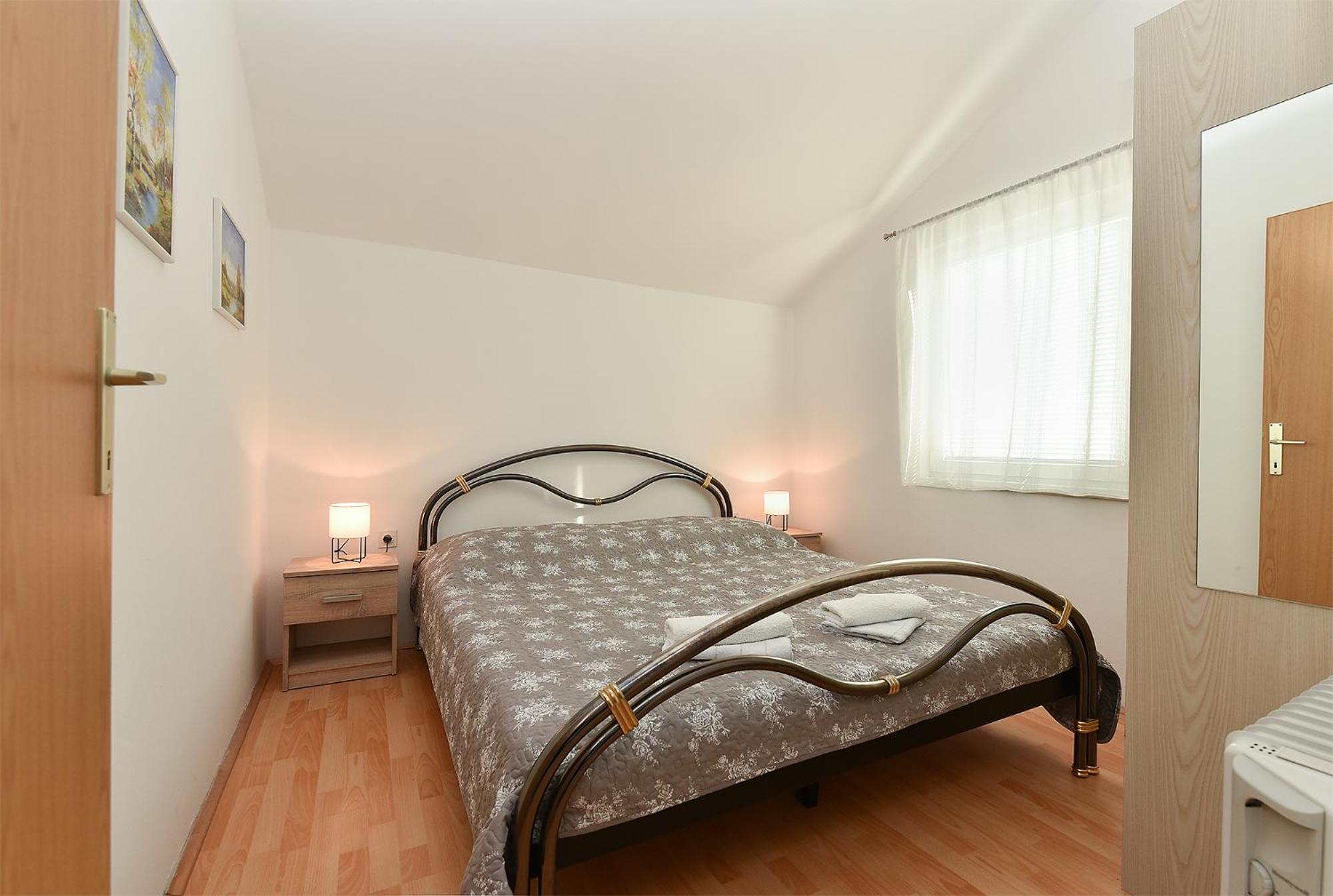 Apartment Mladen 1860 view 5