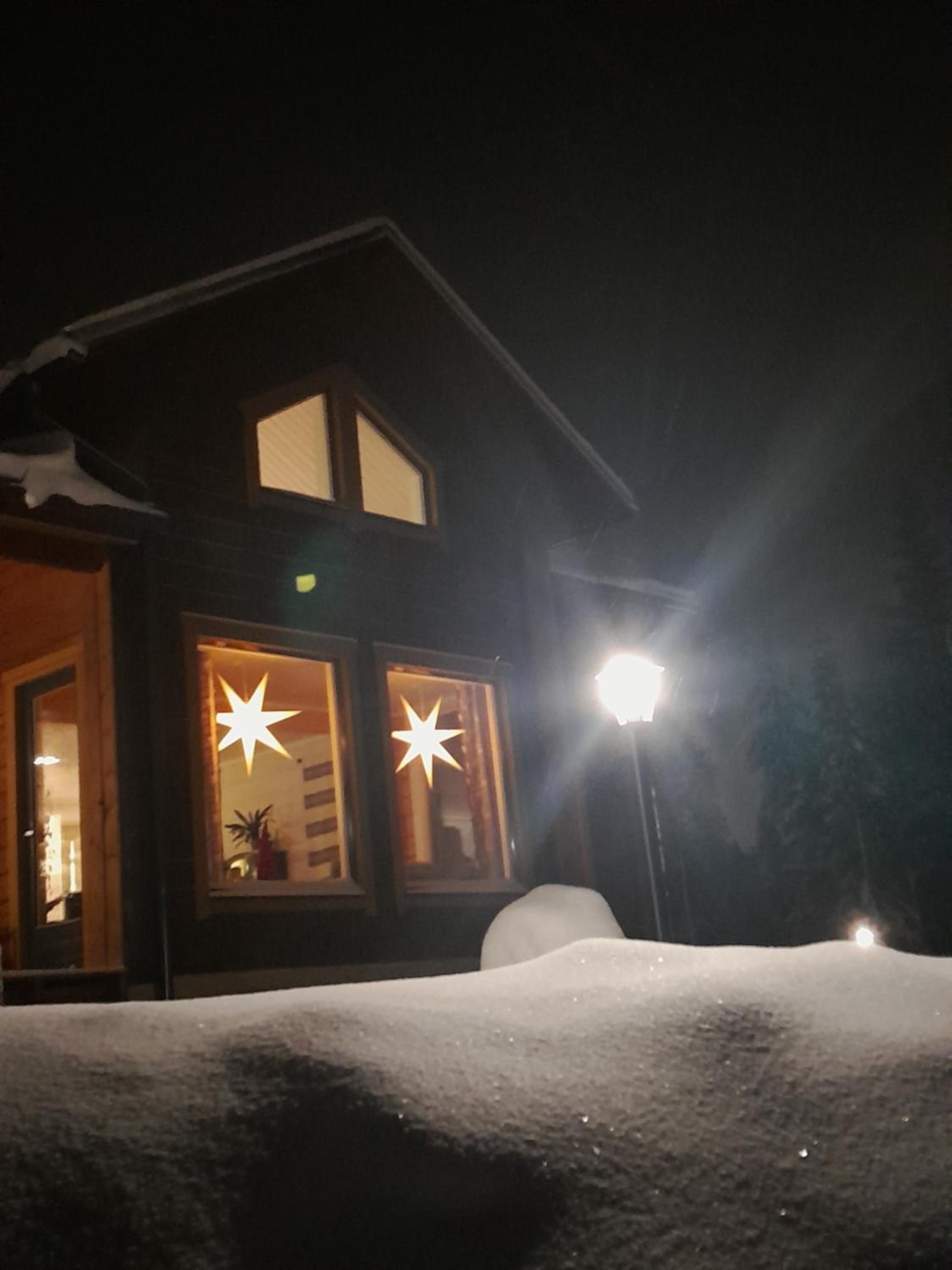Christmas Log Cabin