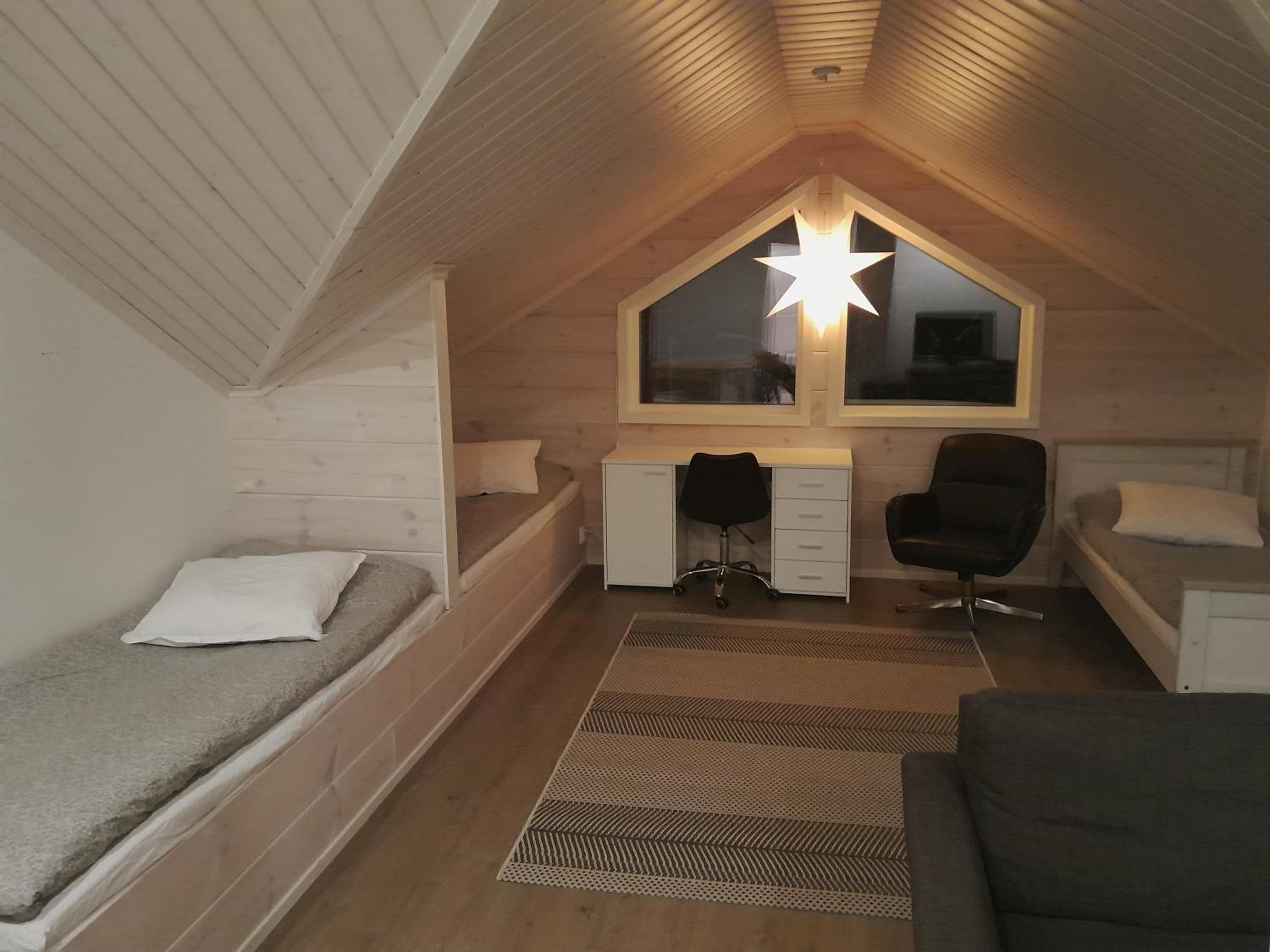 Christmas Log Cabin