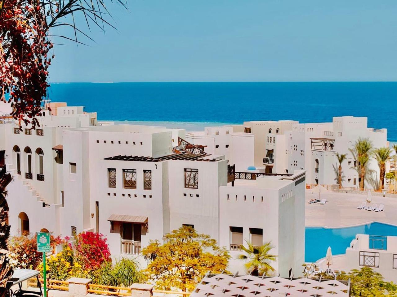 Azzurra Sahl Hashesh properties