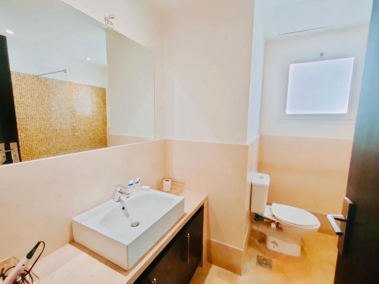 Azzurra Sahl Hashesh properties