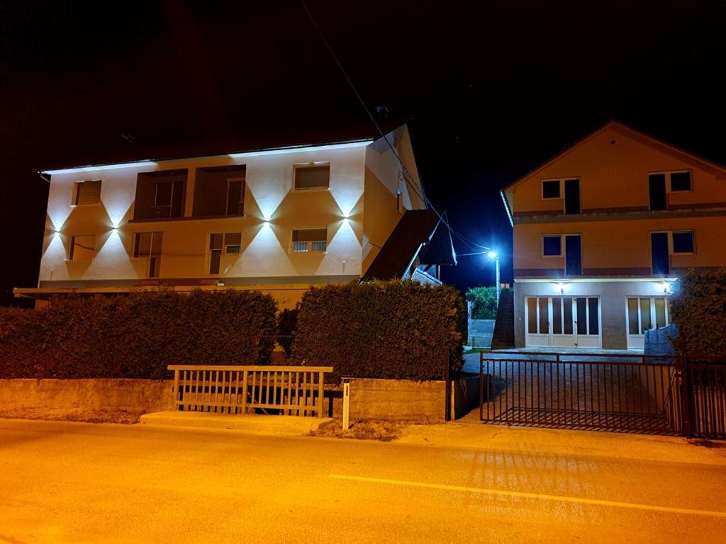 Apartman Tomy