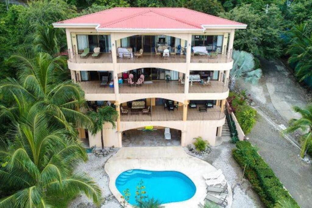 Magical 1 Bedroom Condo with Ocean View & Pool