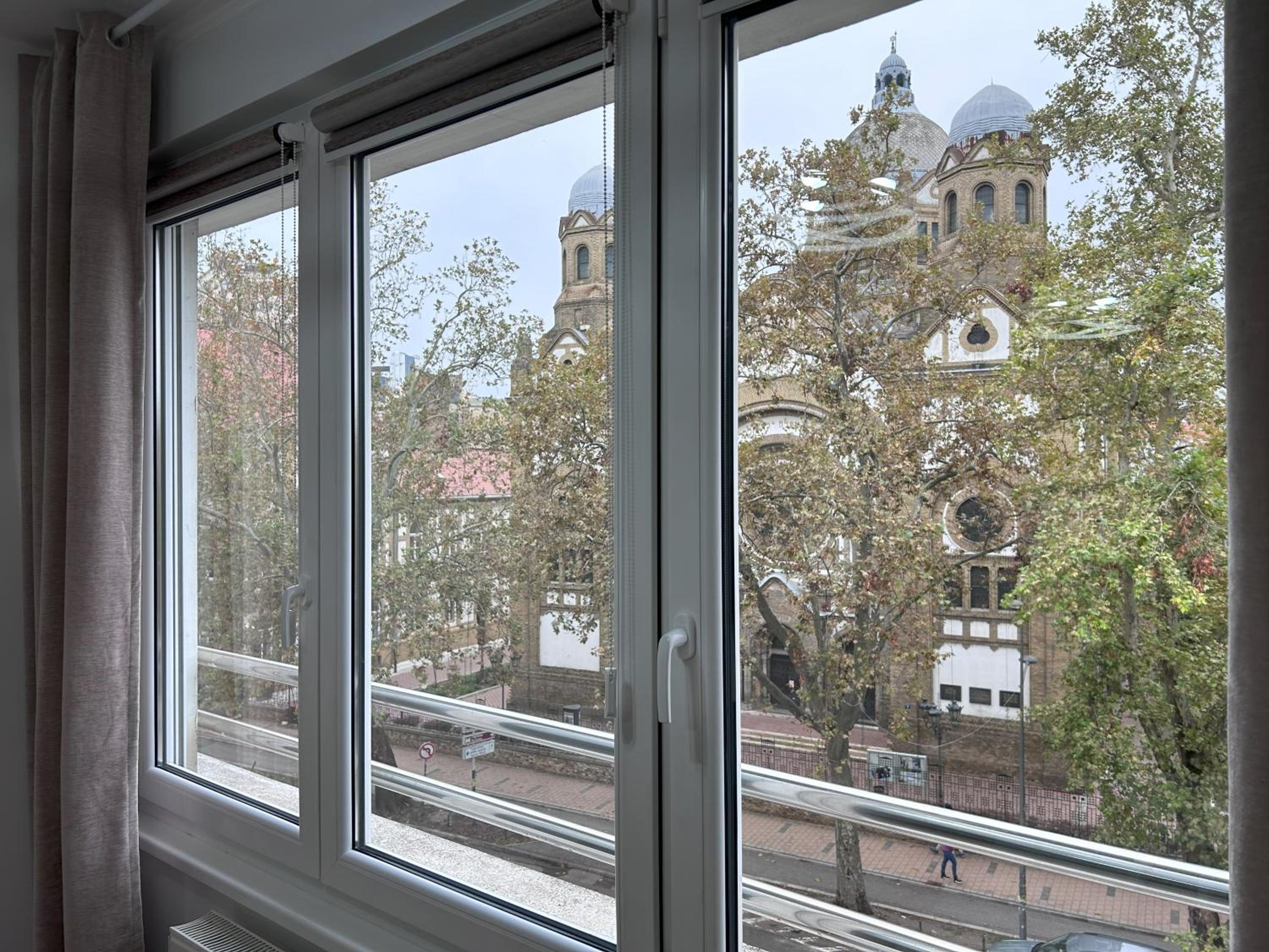 Apartment by the Synagogue view 5