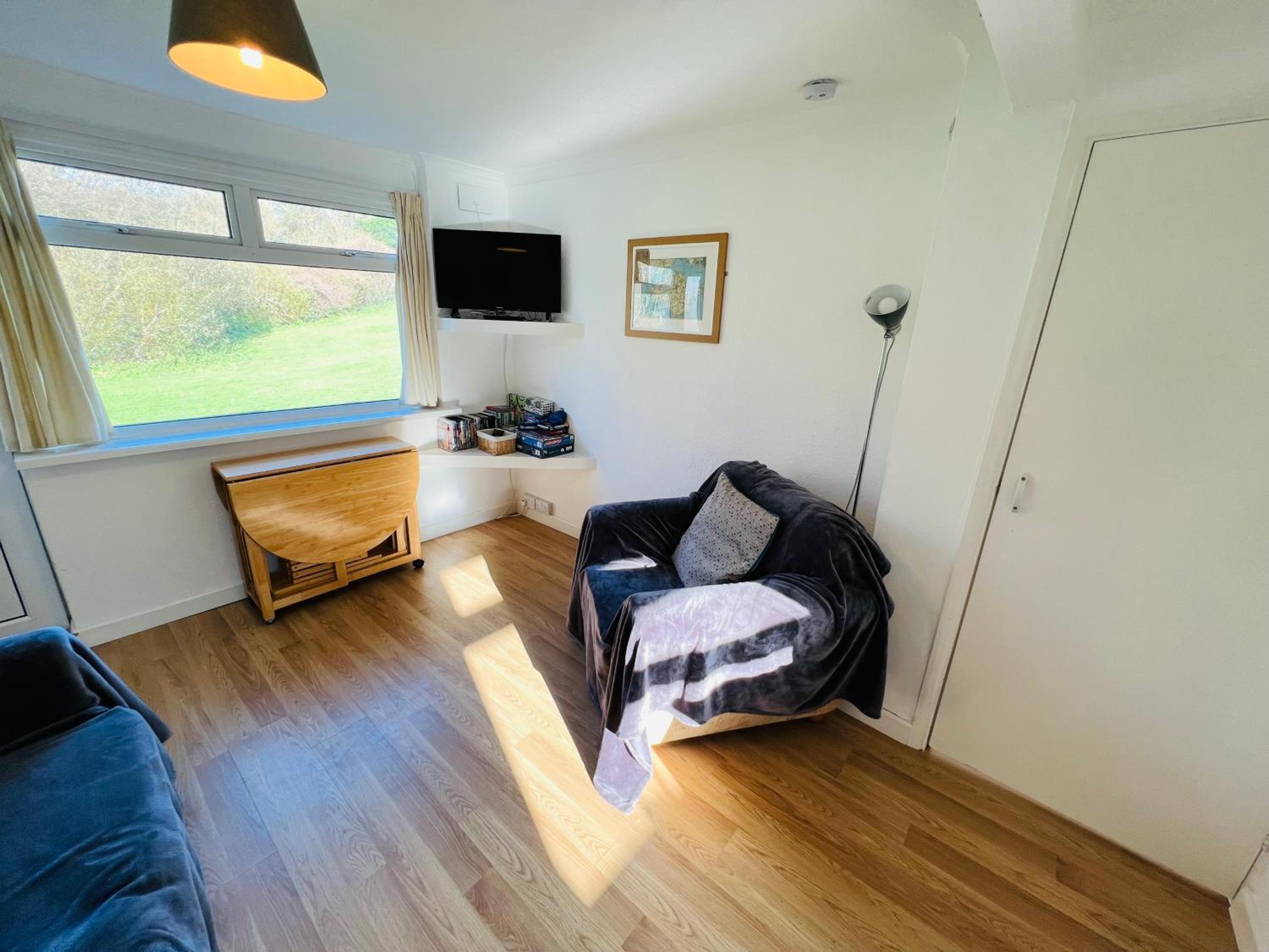 2 Bedroom Chalet SB177 Sandown Isle of Wight view 5