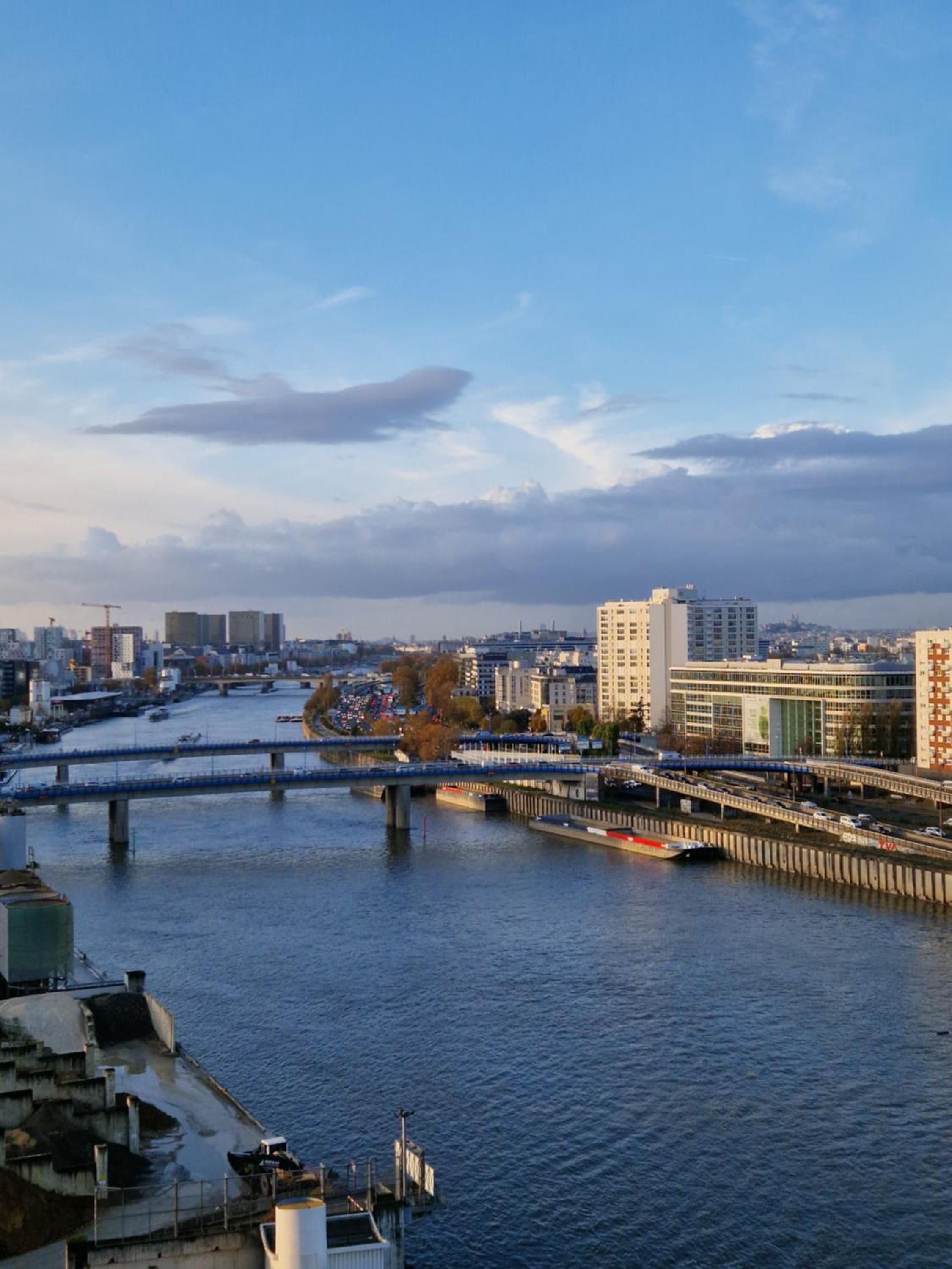 CHARMING APARTMENT WITH PANORAMIC SEINE RIVER & EIFFEL TOWER VIEWs