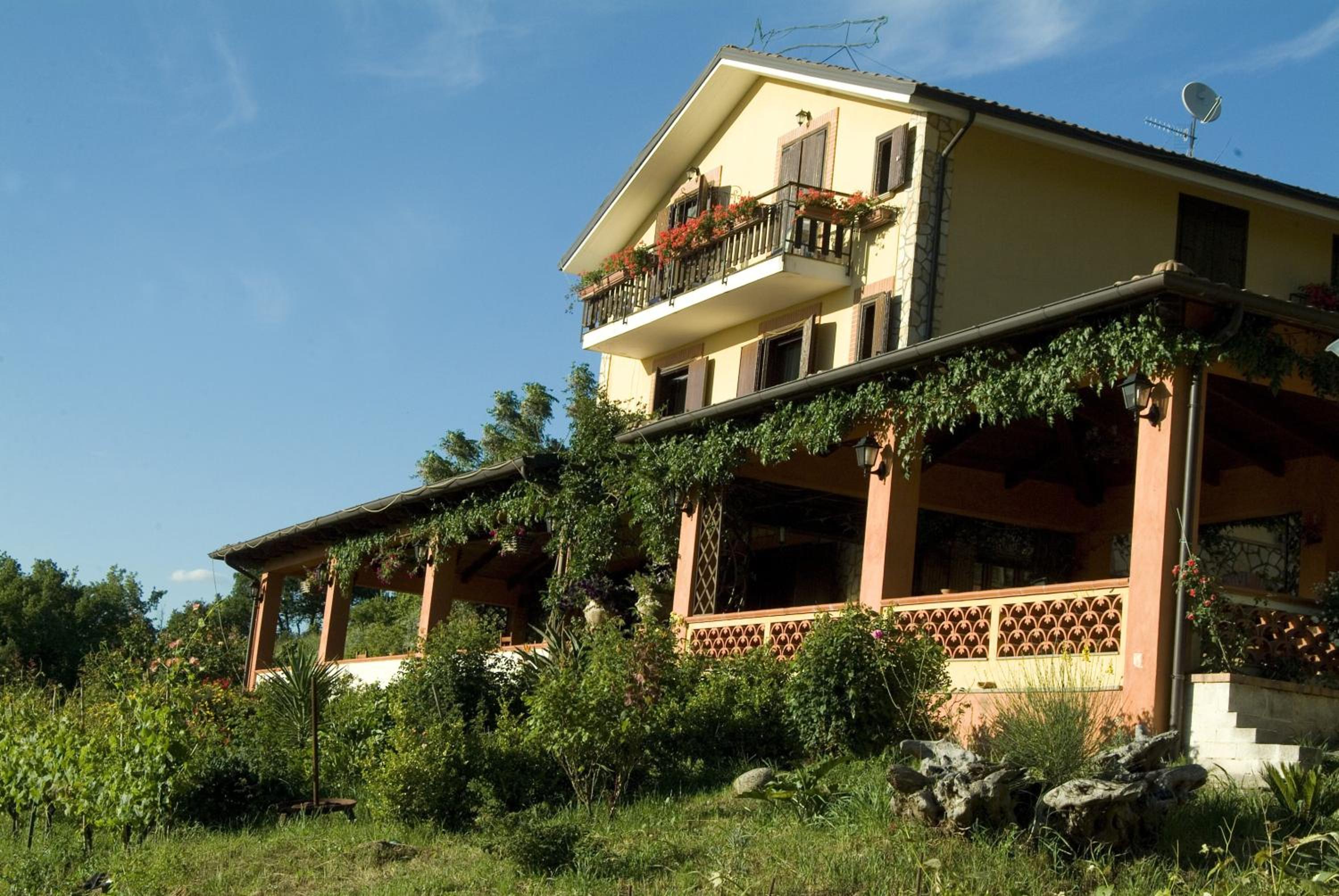 Azienda Agrituristica Salella