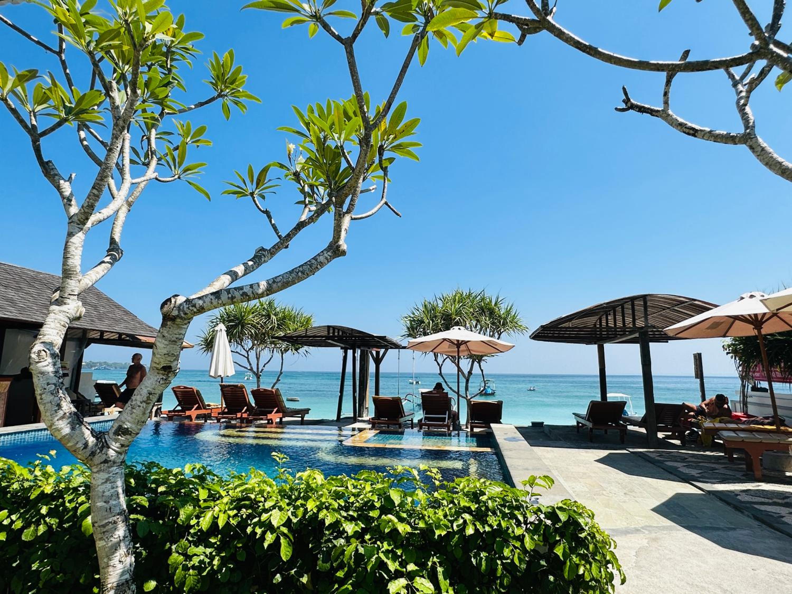 Ketut Losmen Bungalows Lembongan view 5