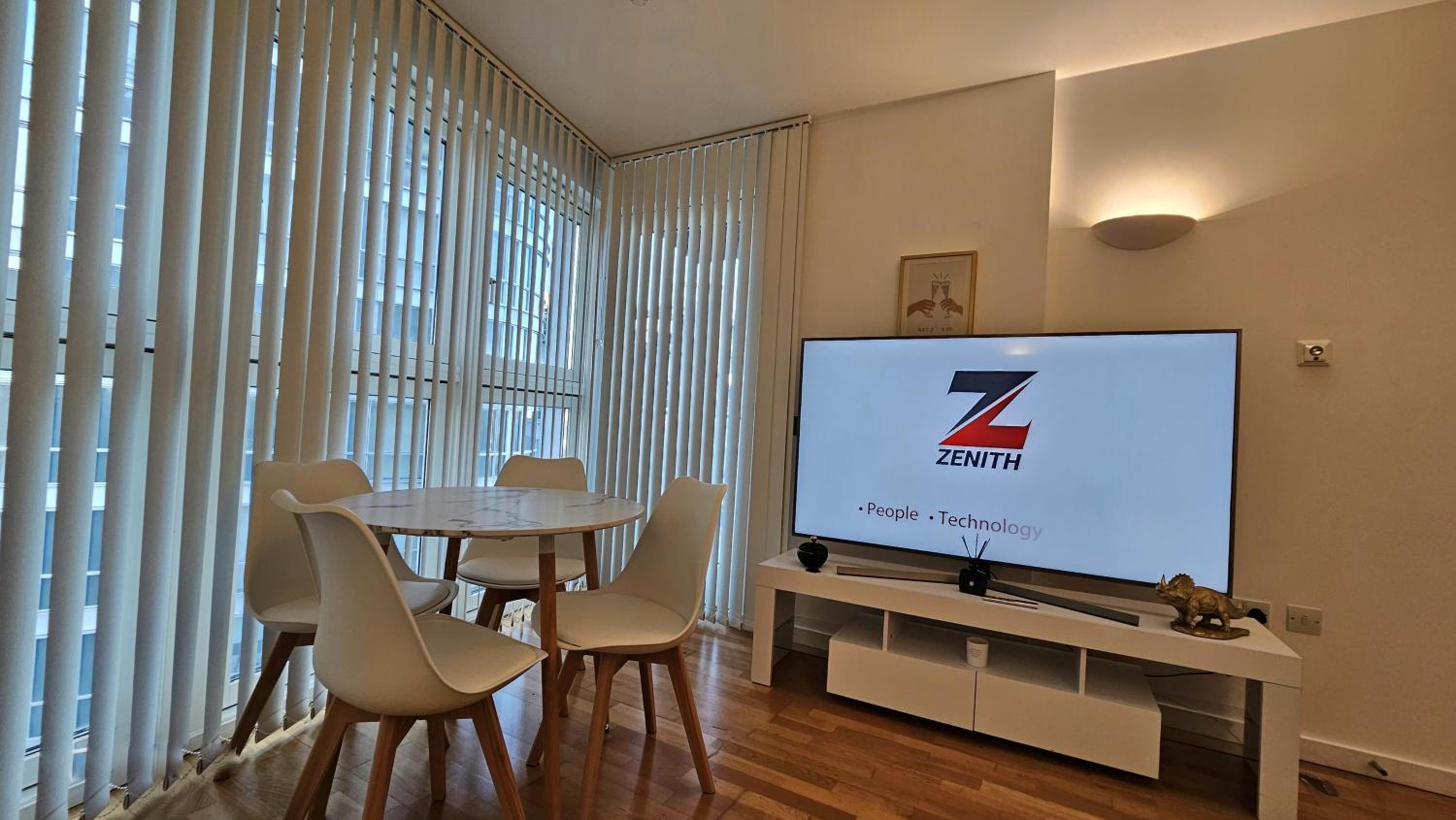 Luxury Apartment in Canary Wharf