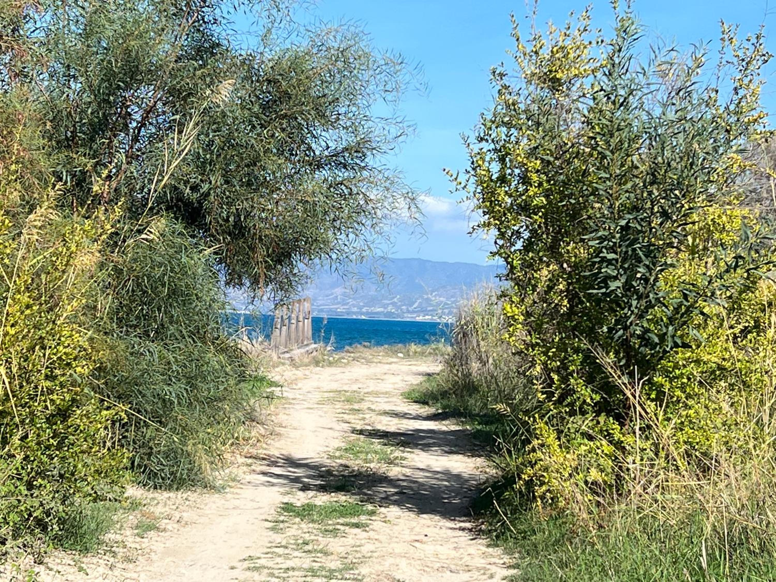 Jomavi Beach Eco-Villa