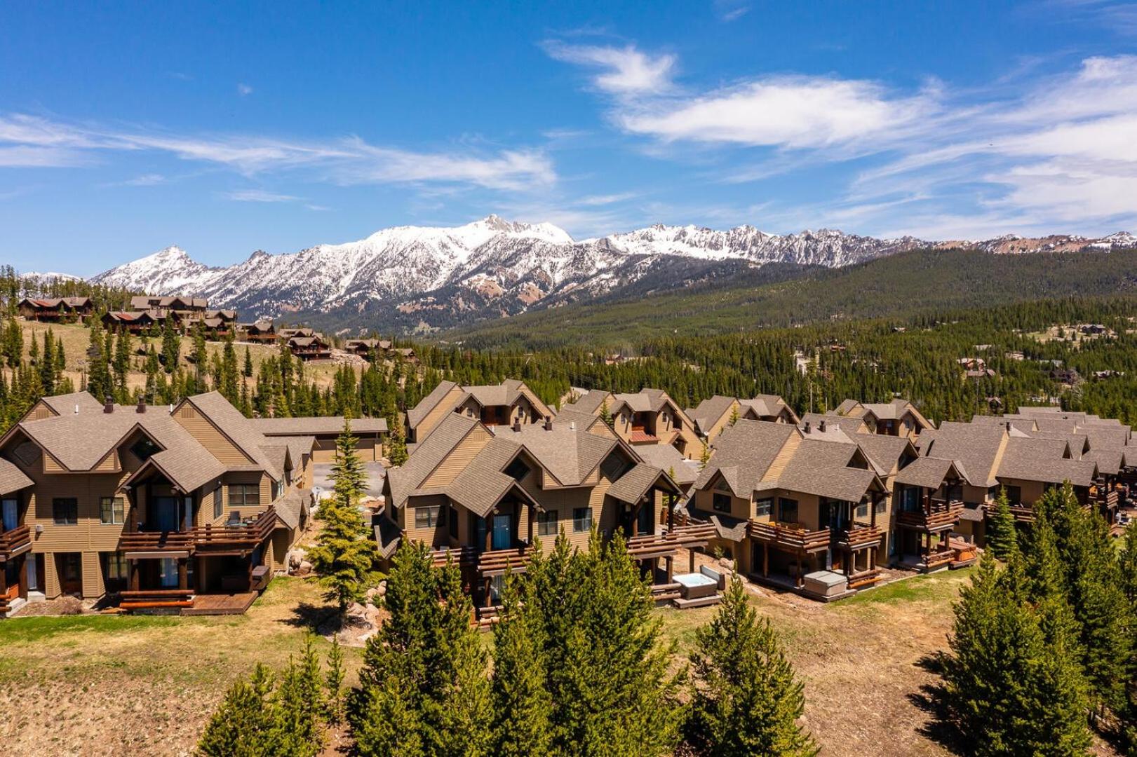 Saddle Ridge V2 view 5