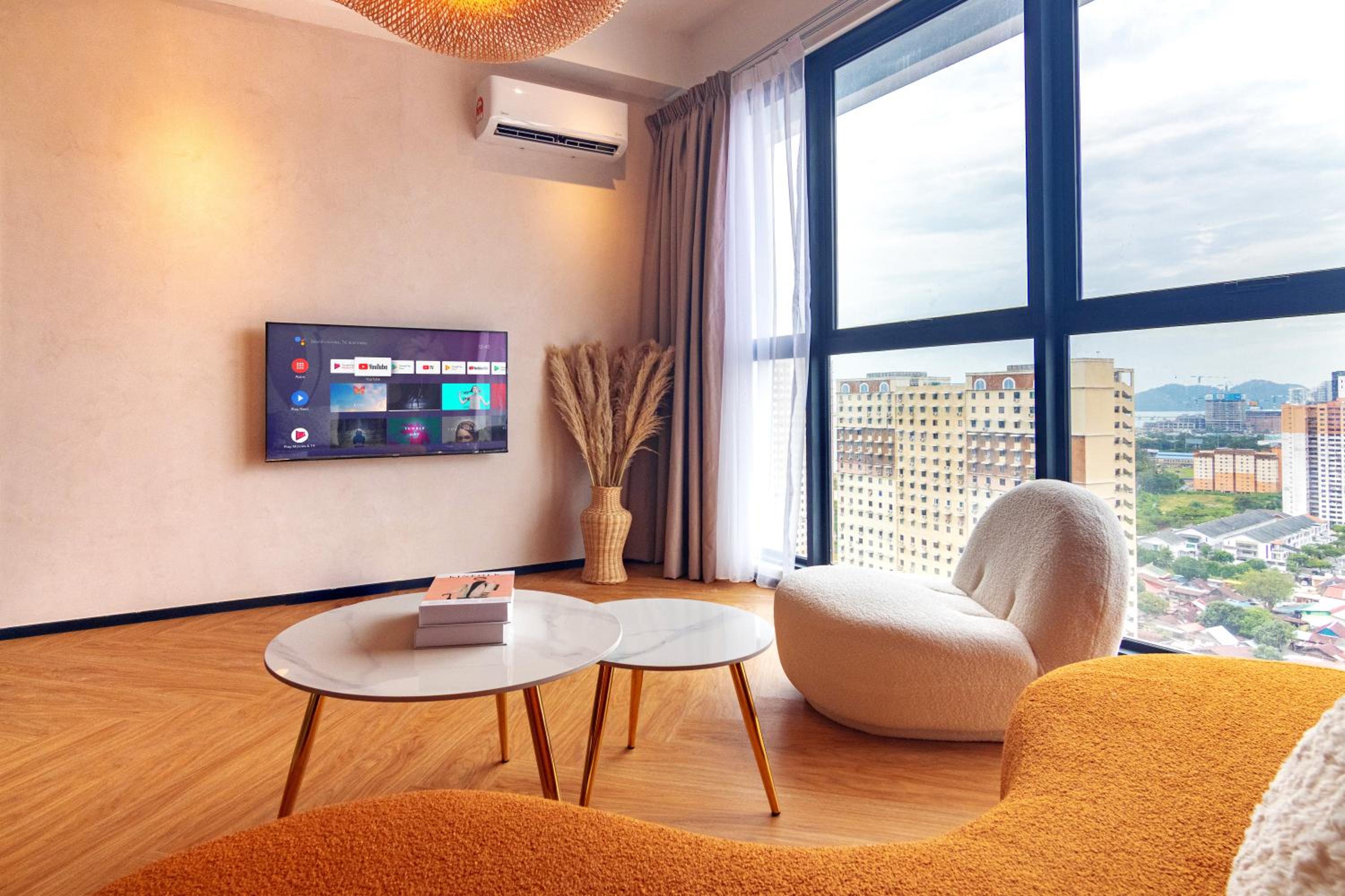 Urban Suites, Signature Collection by Stellar ALV photo 6