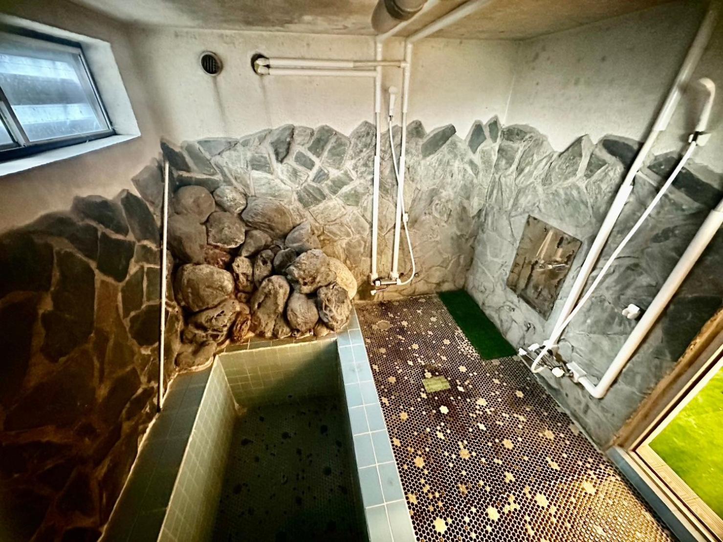 HOTEL1800