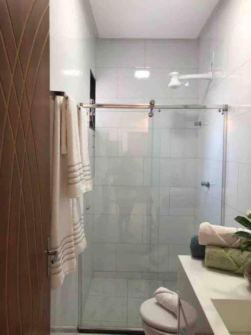 Apartamento com piscina/3 min da Praia