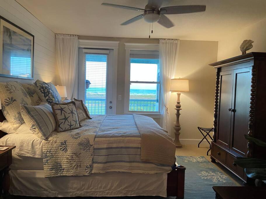 Unobstructed Beachfront Views at Private Beachfront Resort